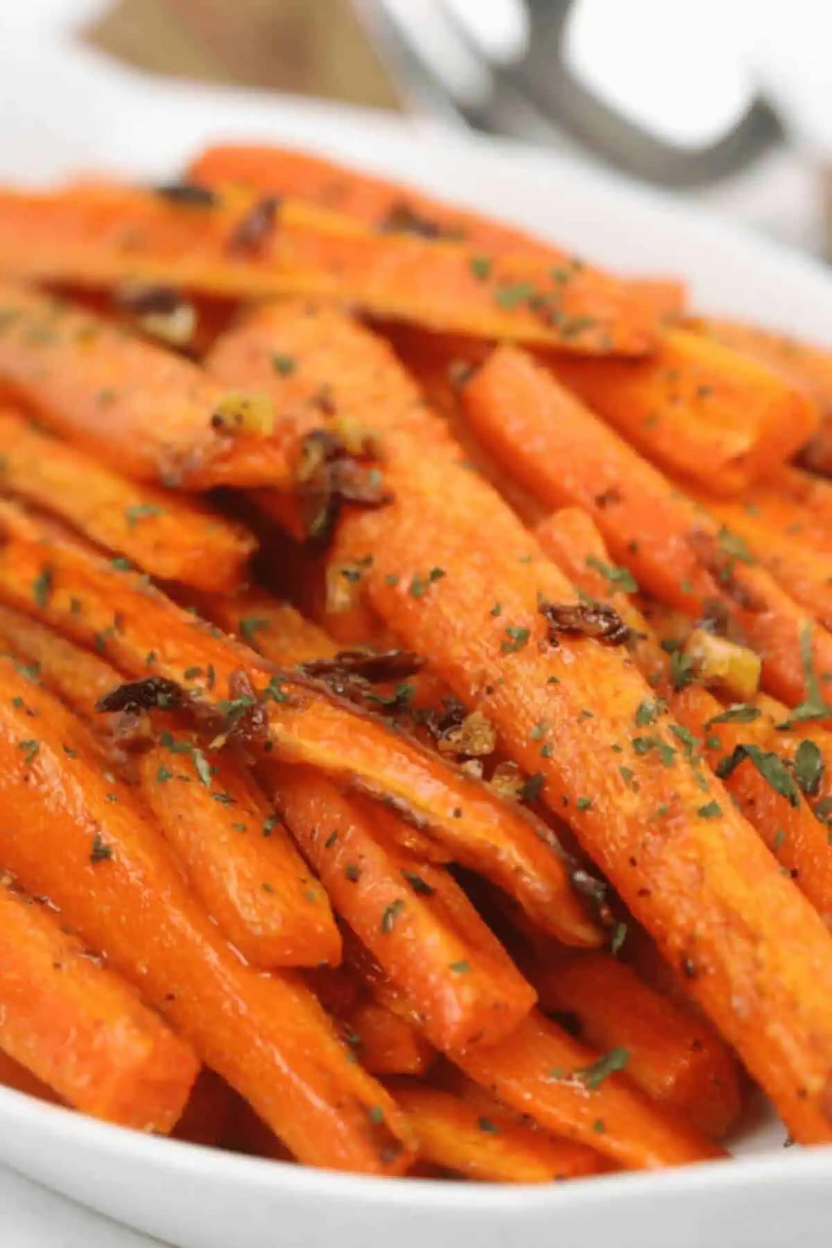 Honey Garlic Roasted Baby Carrots