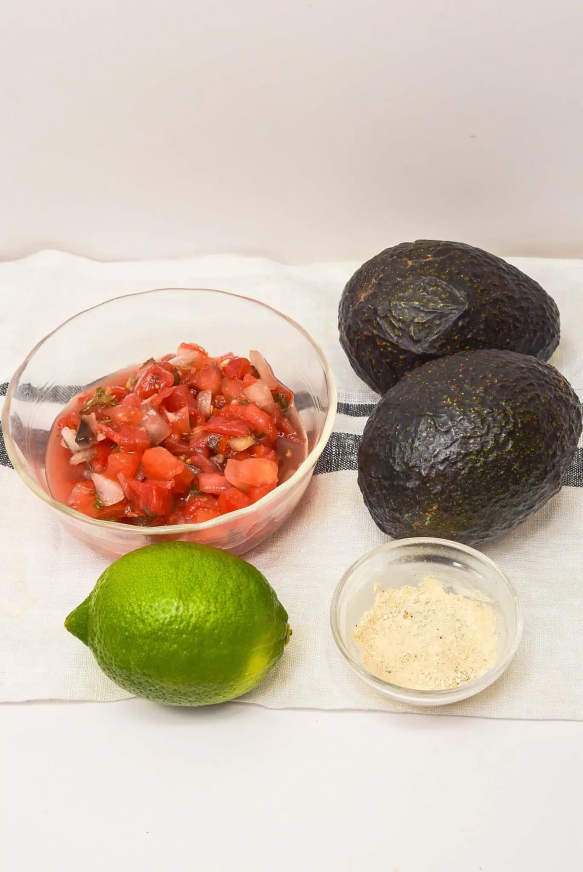 4 Ingredient Guacamole