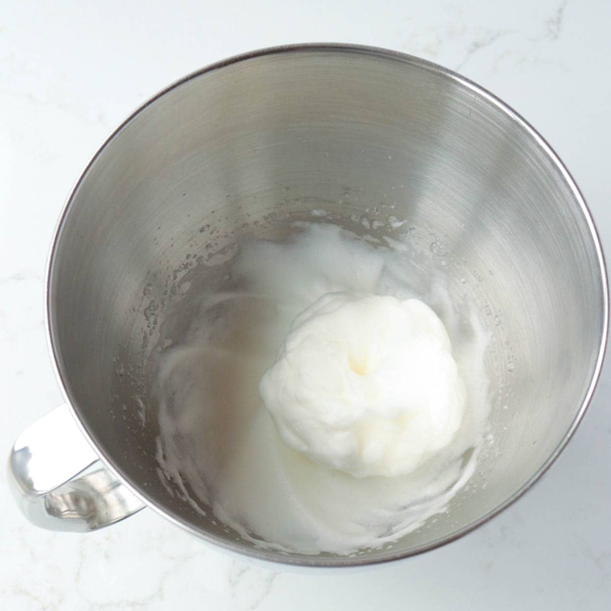 Vanilla Peppermint Meringues