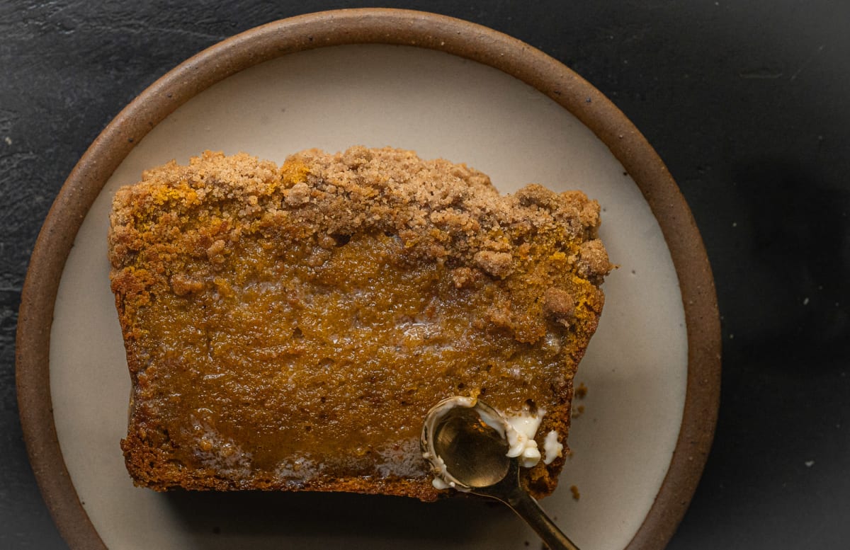 Pumpkin Chai Bread with Brown Butter & Cinnamon Crunch Top