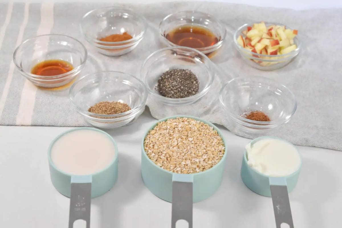 Overnight Apple Pie Oats