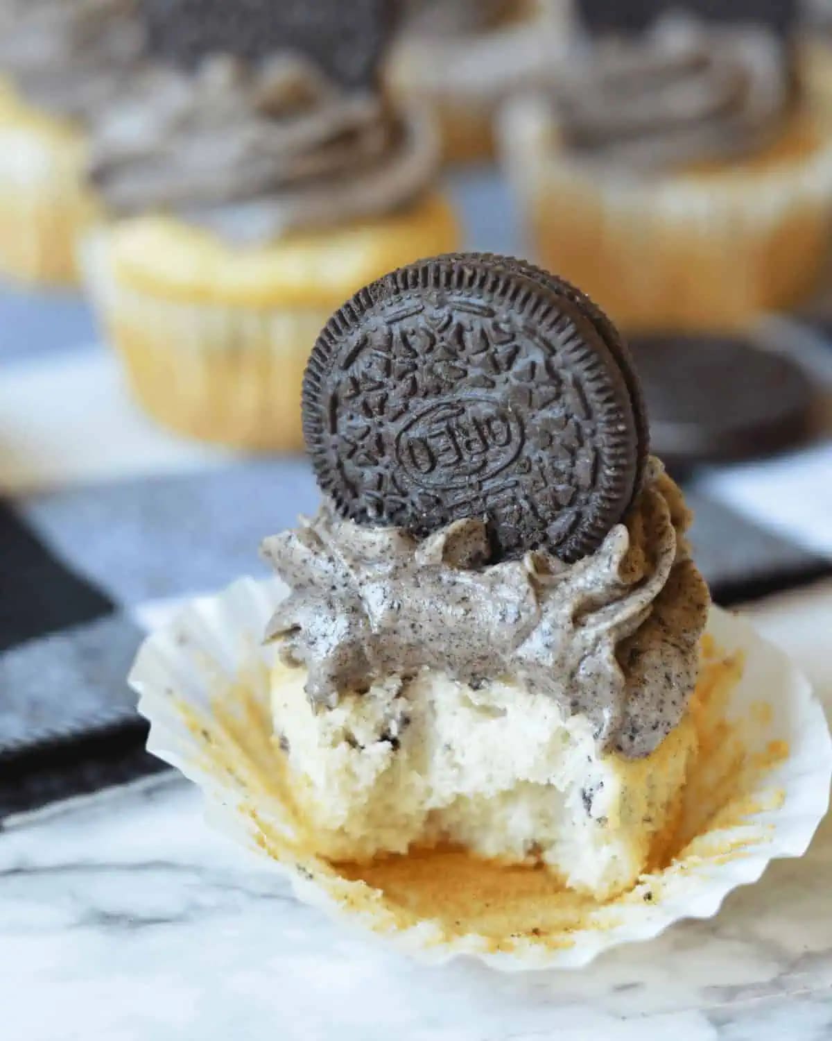 Cookies and Cream Cupcakes