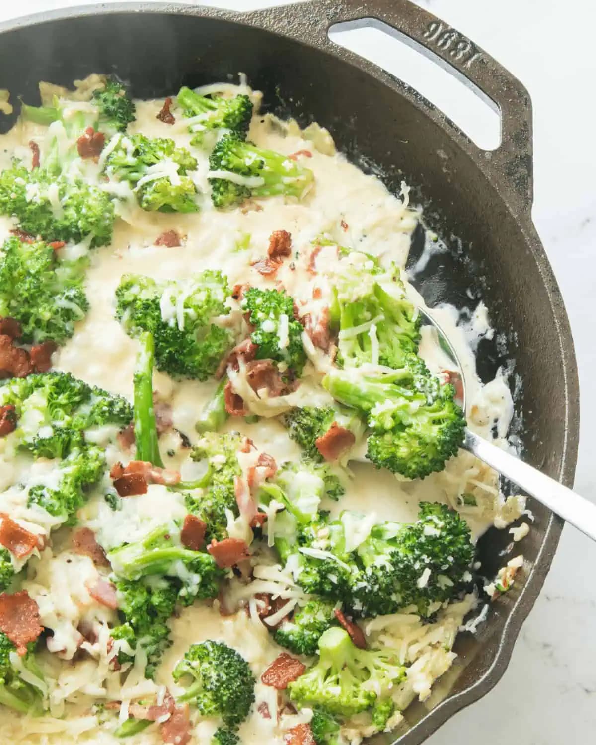 Creamy Broccoli in Parmesan Garlic Sauce