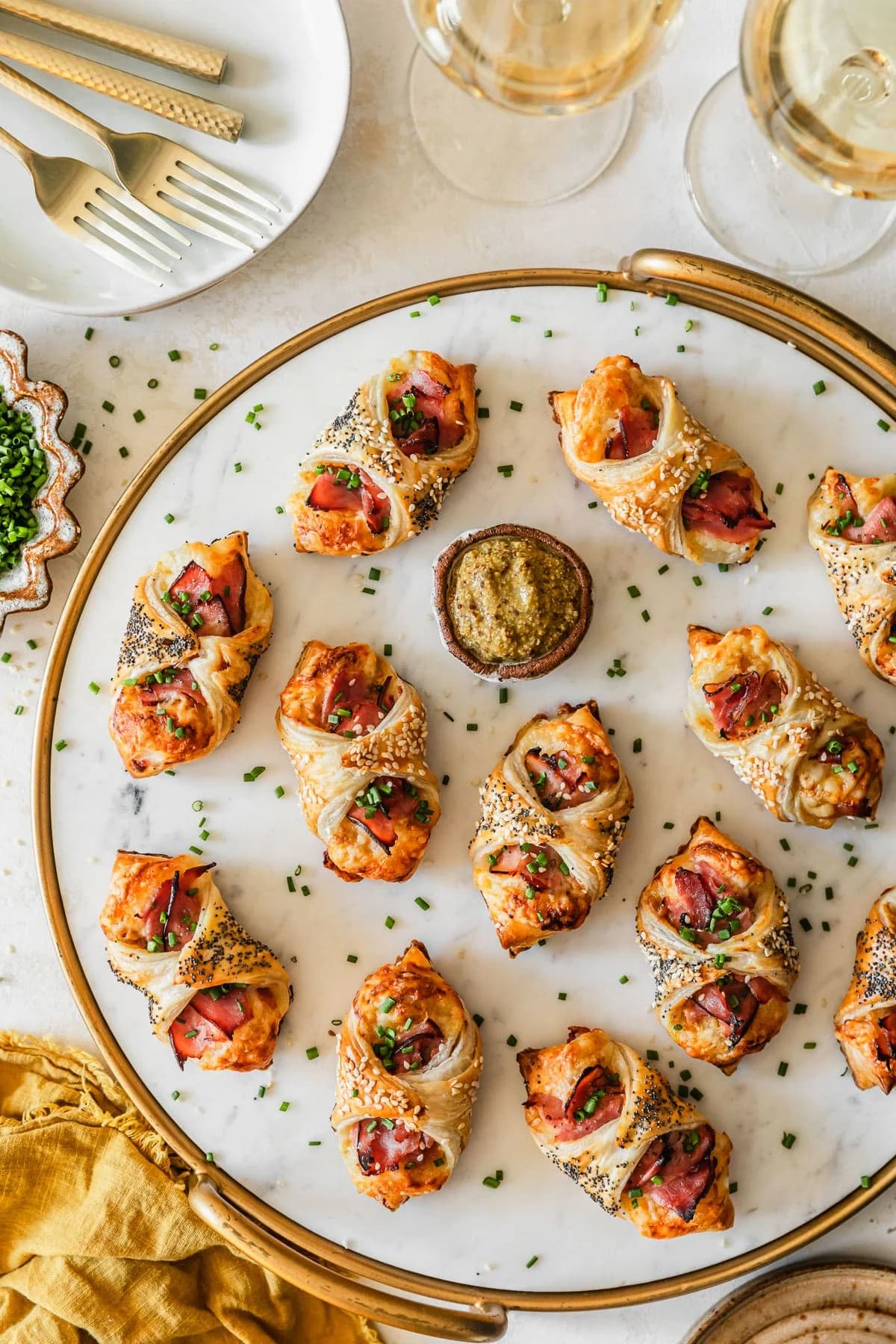 Flaky Ham and Cheese Puff Pastry Bites