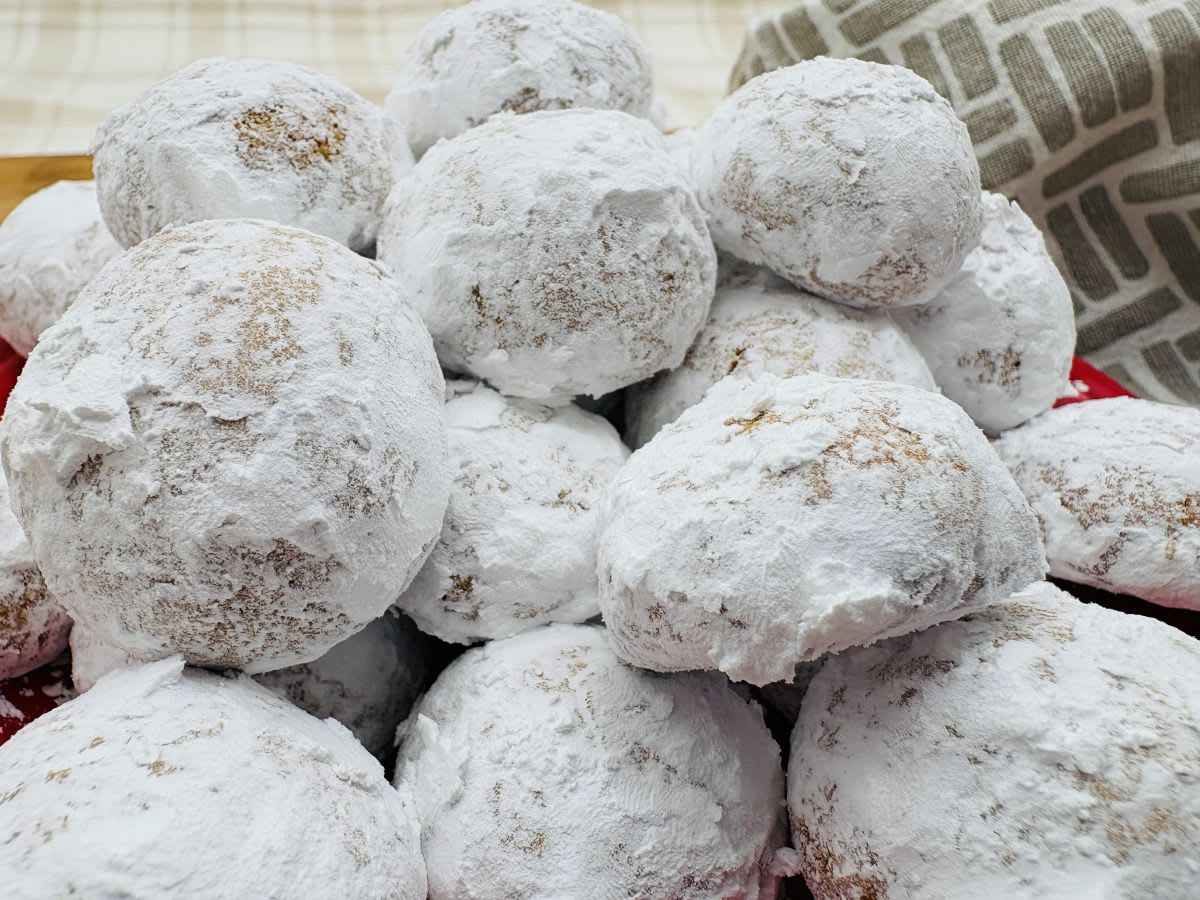 German Pfeffernusse Cookies