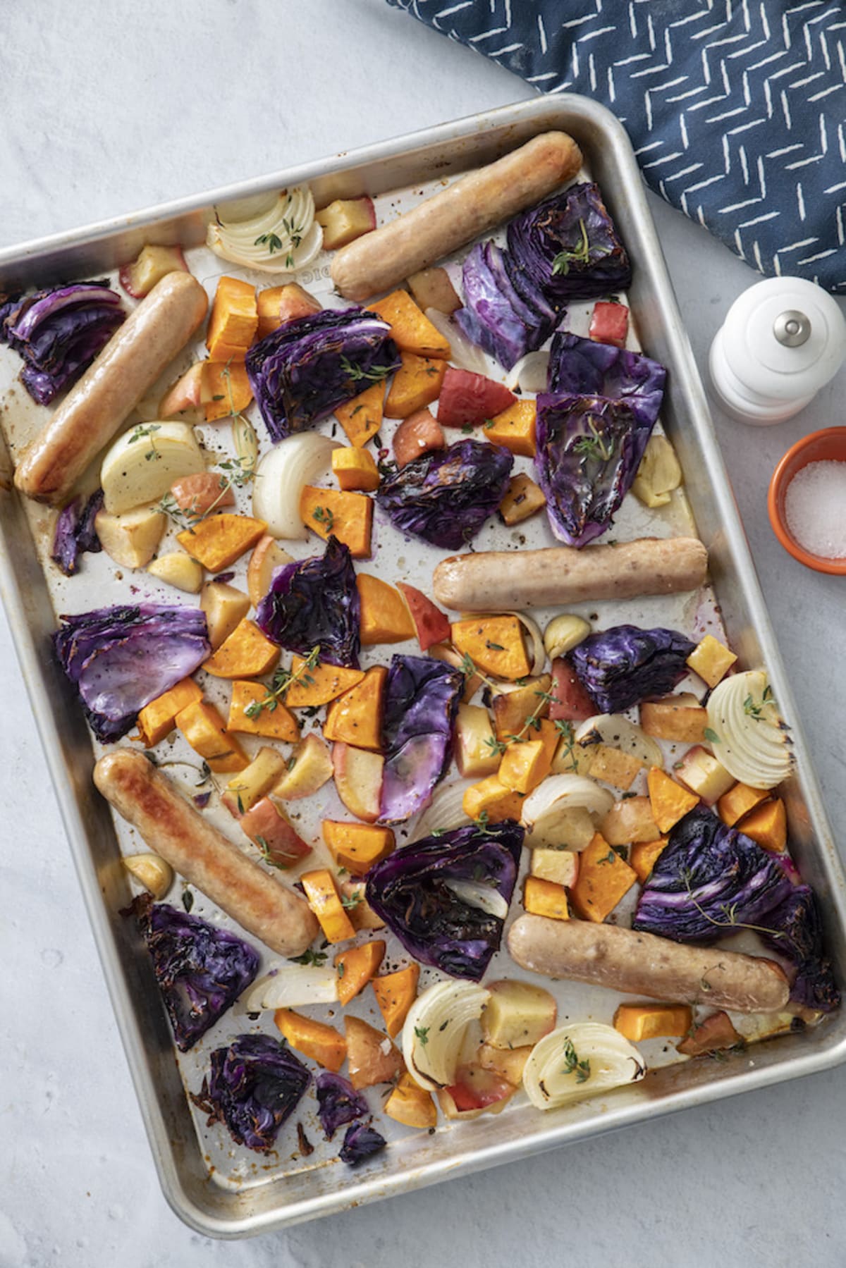 Sheet Pan Sausage with Cabbage and Apples