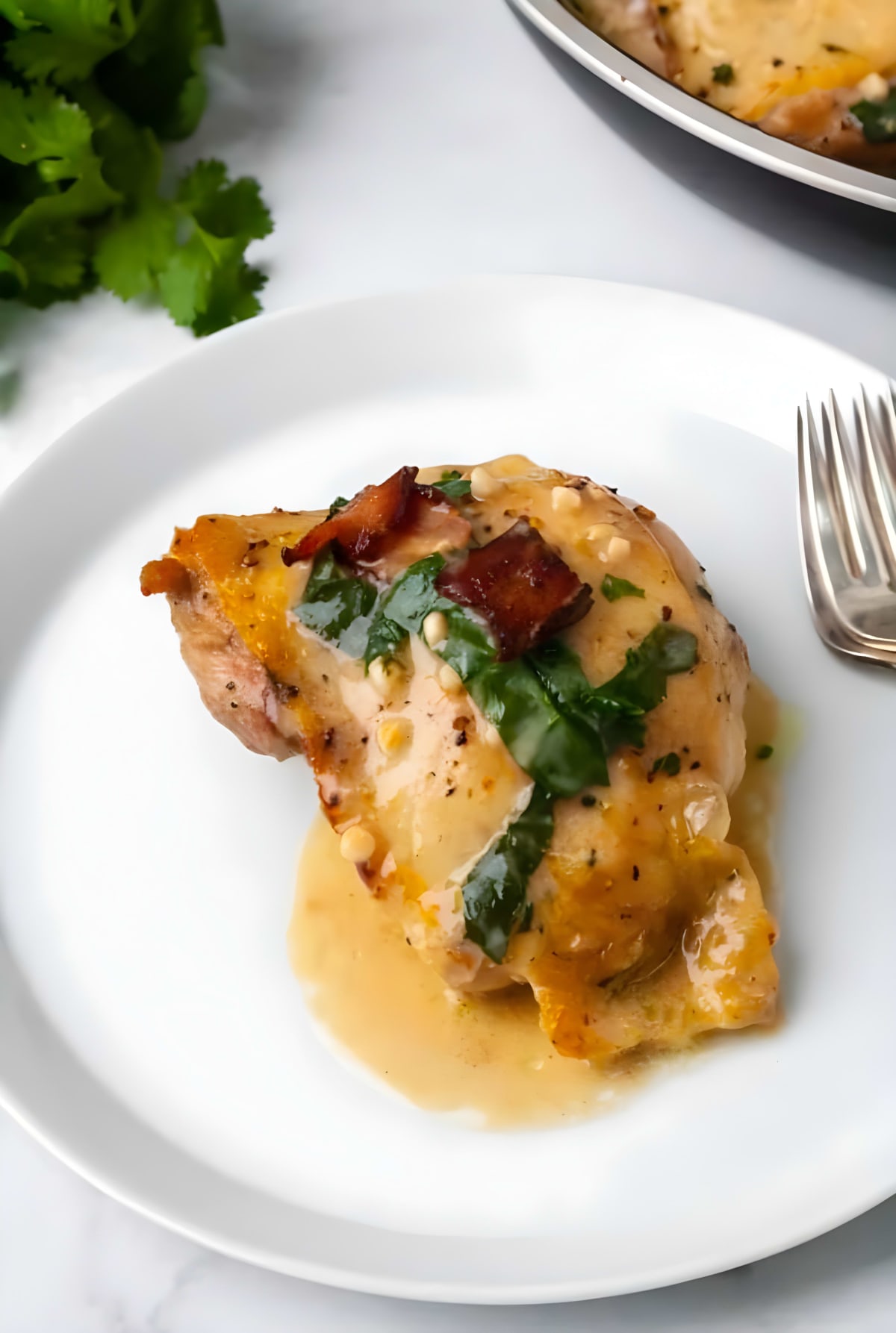 Whole30 Creamy Spinach Bacon Chicken
