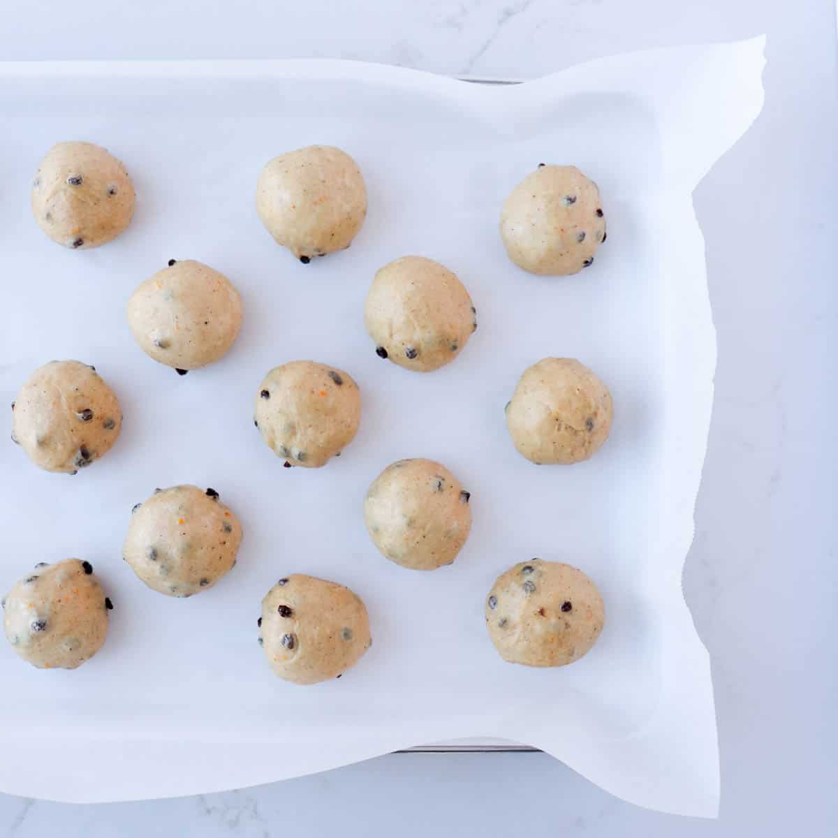 Currant Hot Cross Buns with Icing