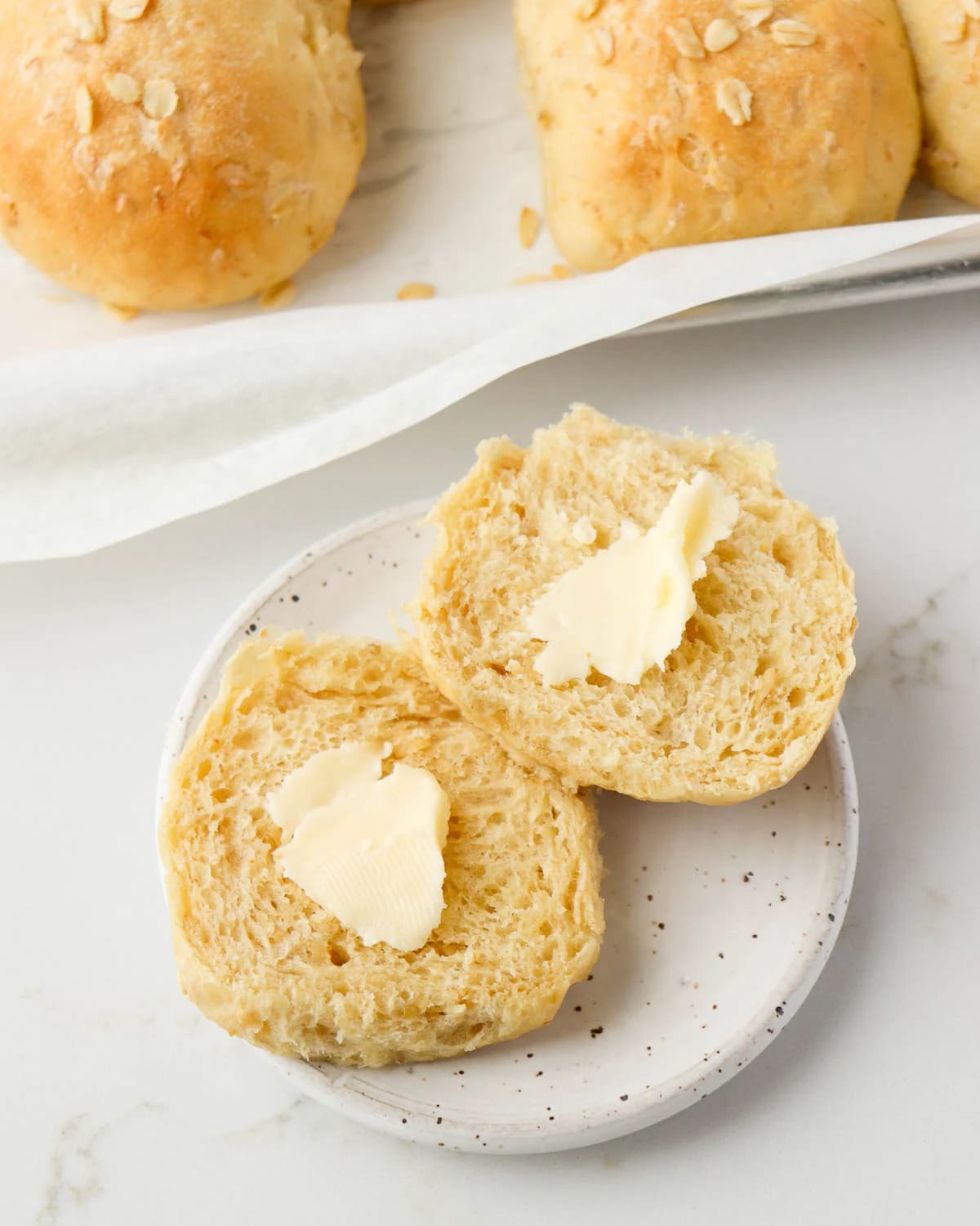 Oatmeal Dinner Rolls