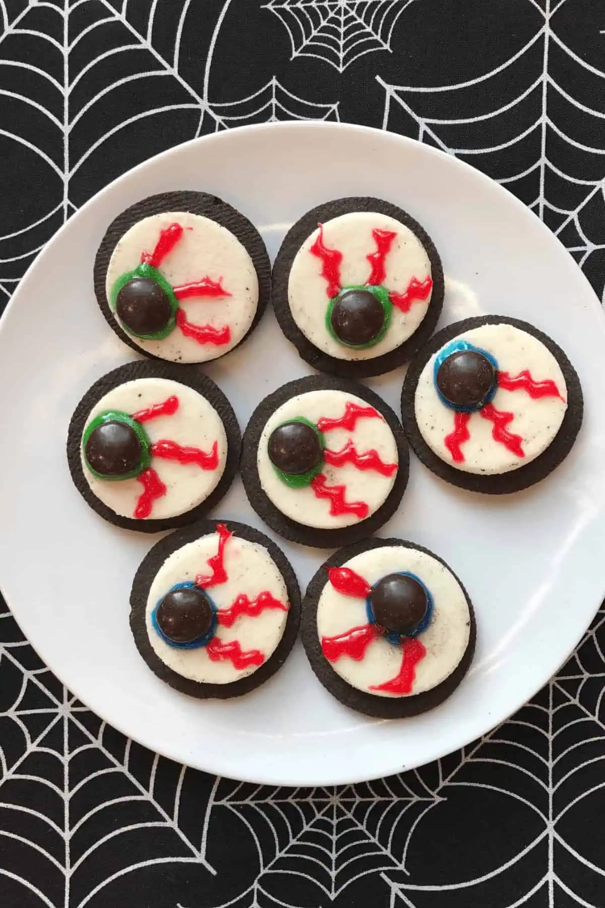 Monster Eyeball Cookies