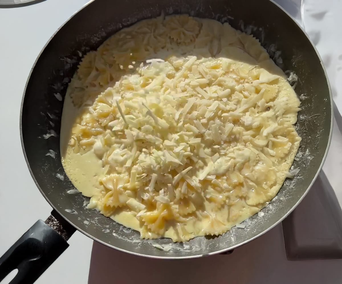 Truffle Mac & Cheese (Bowtie Pasta)