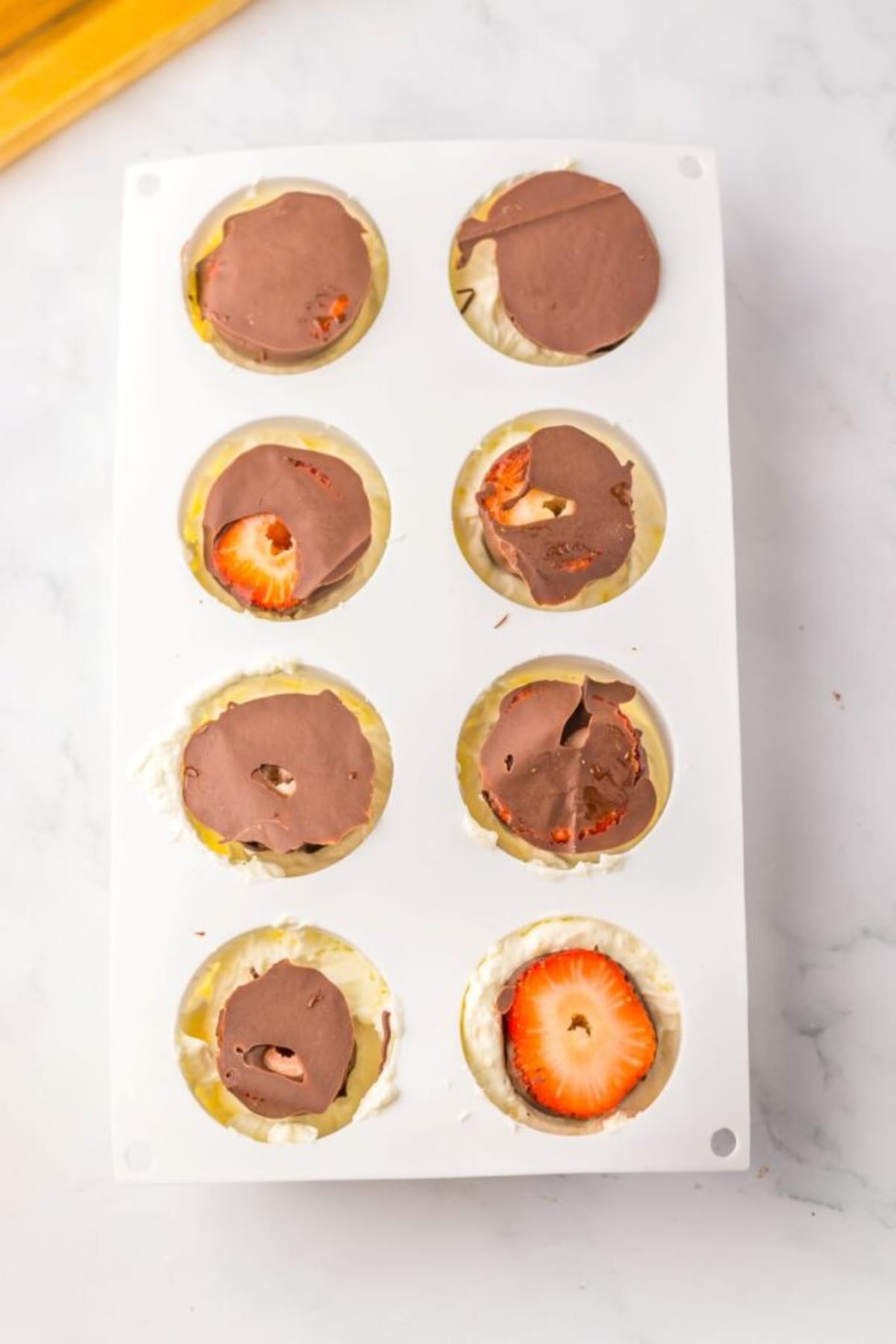 No-Bake Chocolate Strawberry Cheesecake