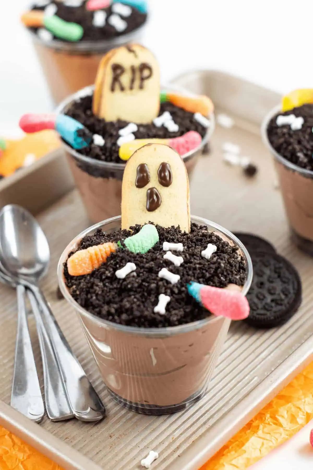 Halloween Dirt Pudding Cups