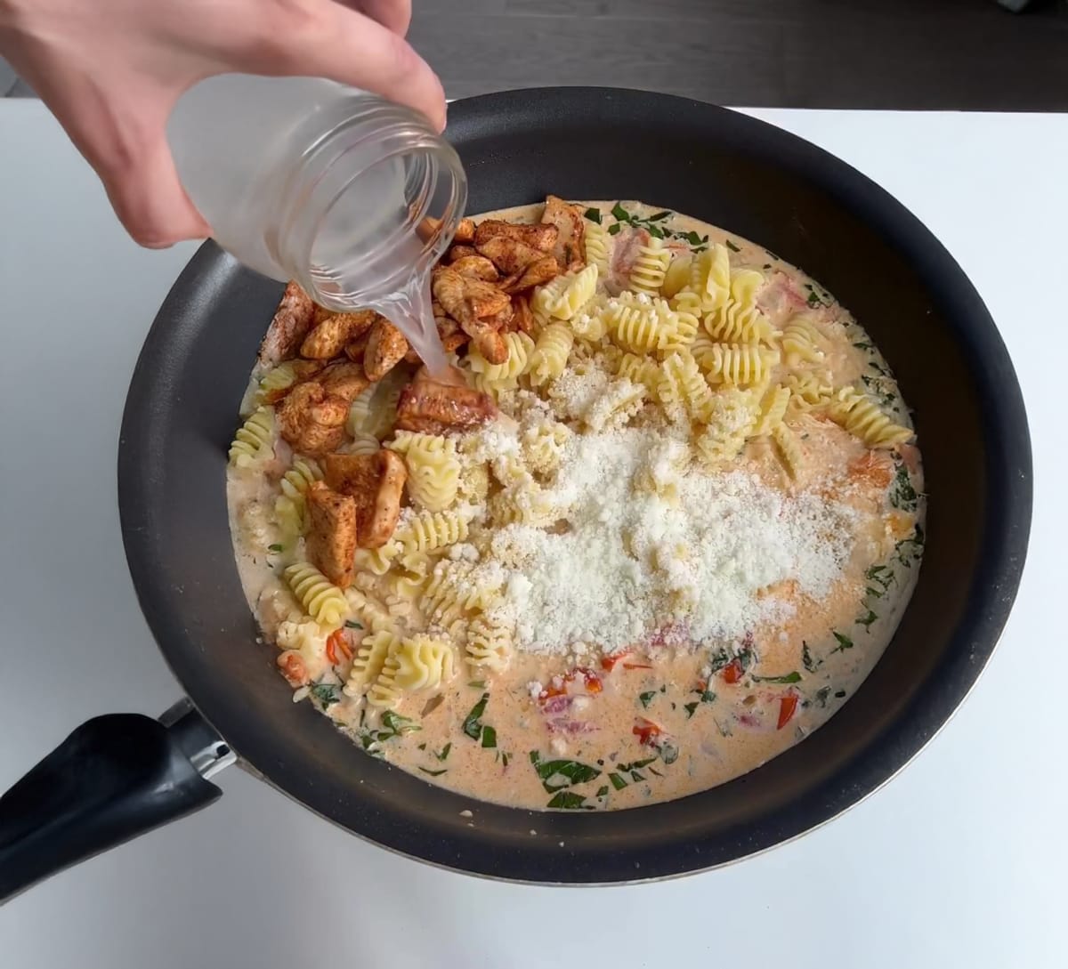Cheesy Tomato Pasta with Chicken
