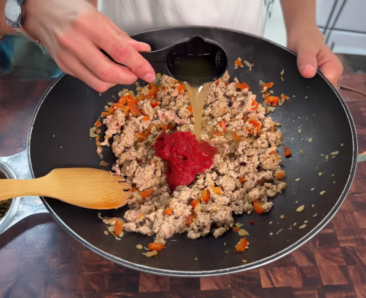 High-Protein Turkey Stuffed Sweet Potatoes