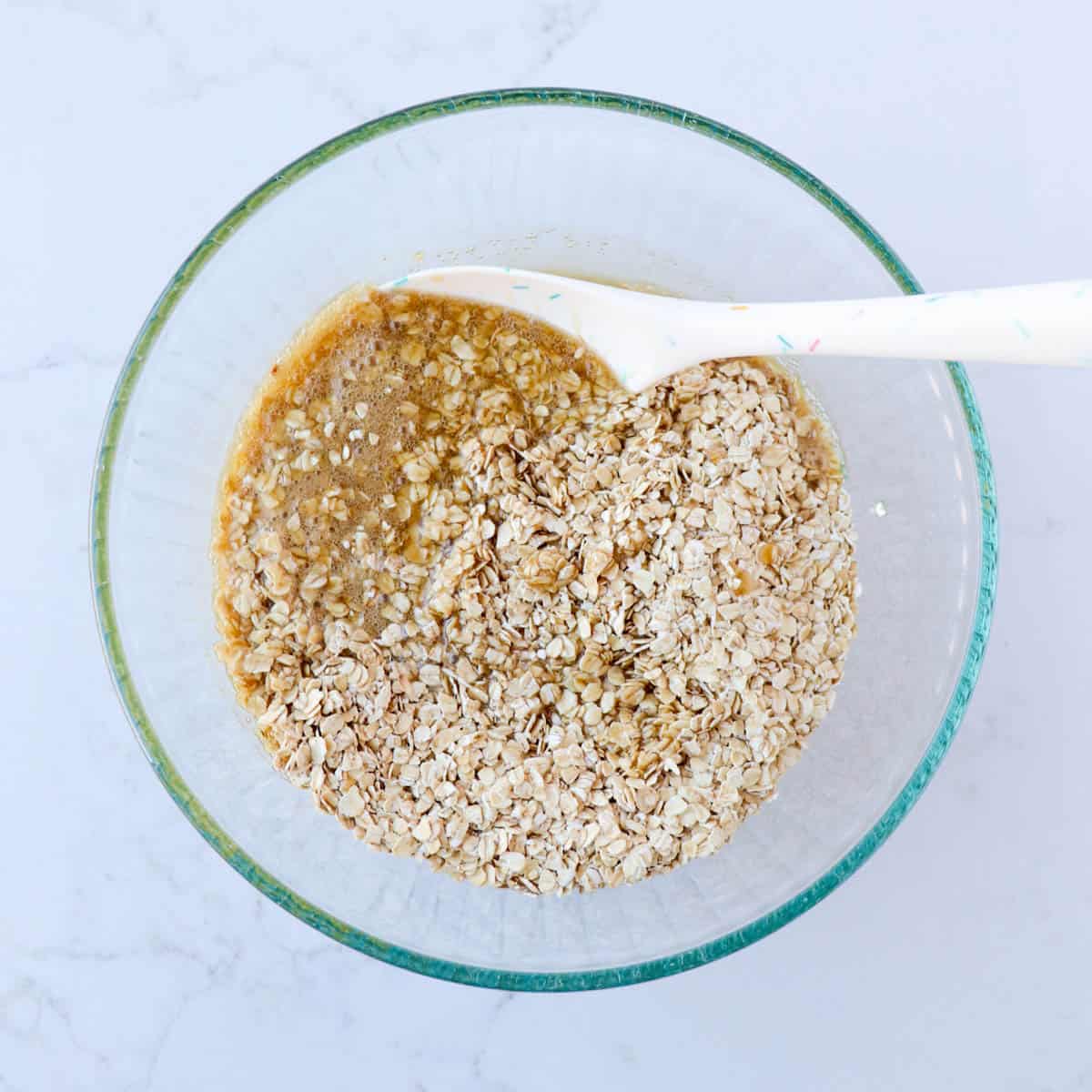 Copycat Starbucks Oat Bars (no-bake)