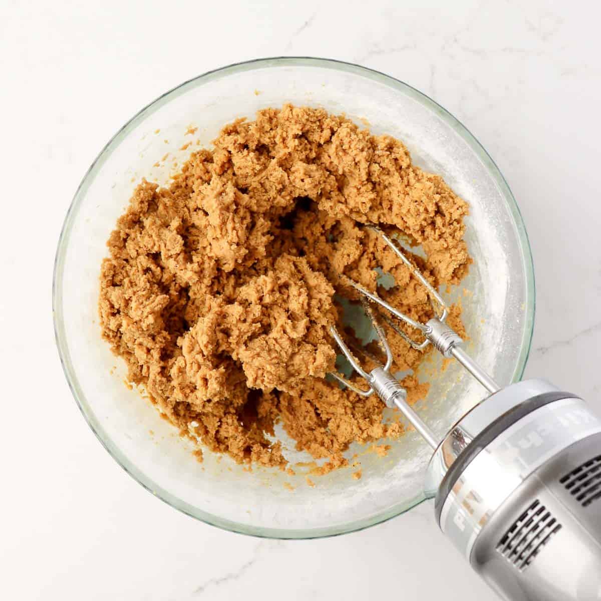 Chewy & Spicy Ginger Molasses Cookies