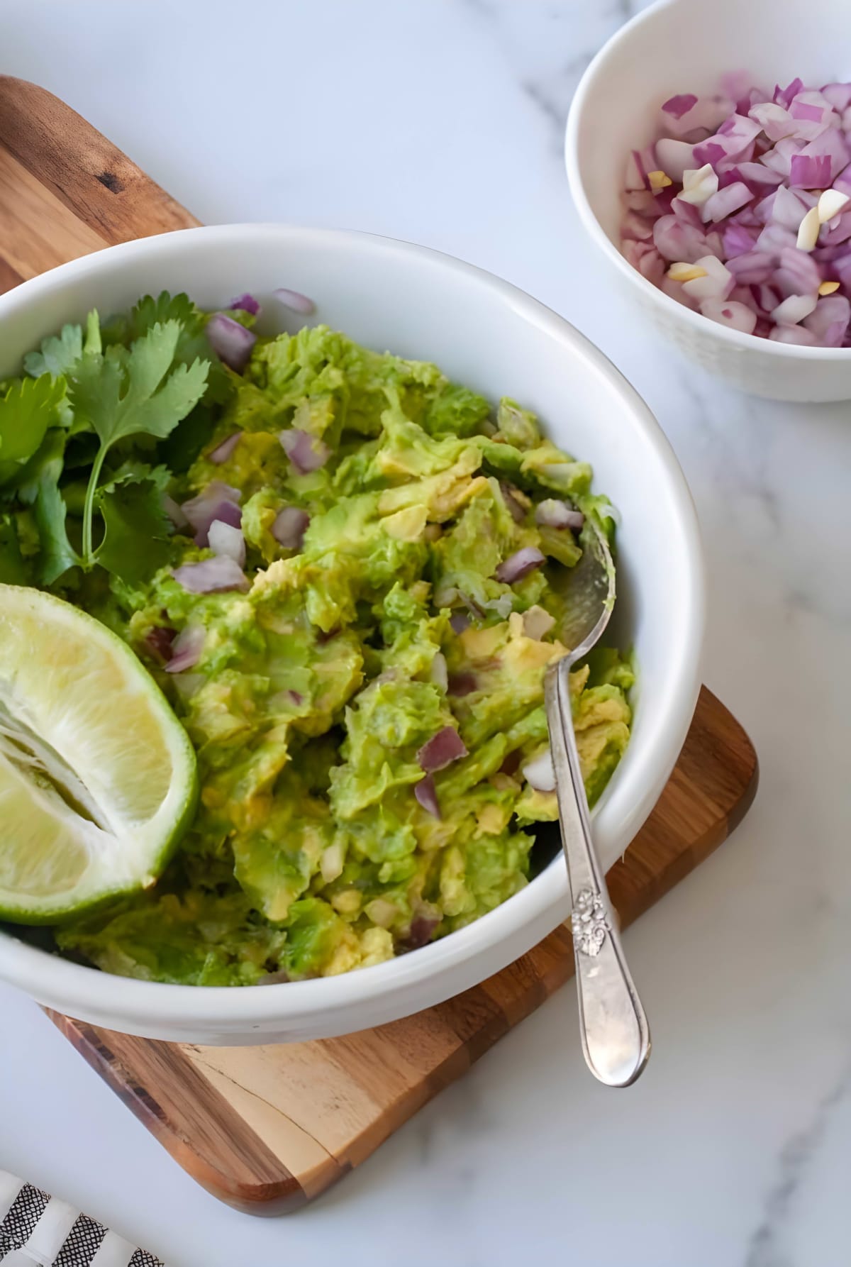 Whole30 Guacamole (Vegan, AIP Friendly)