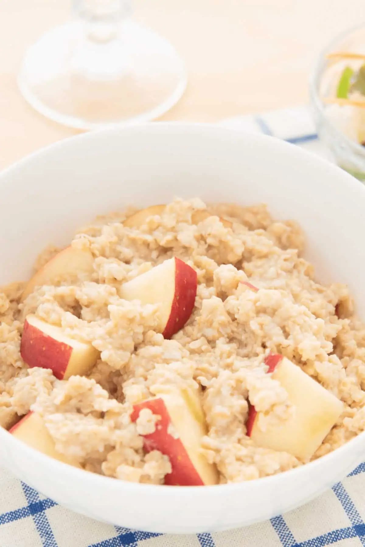 Apple Cinnamon Oatmeal