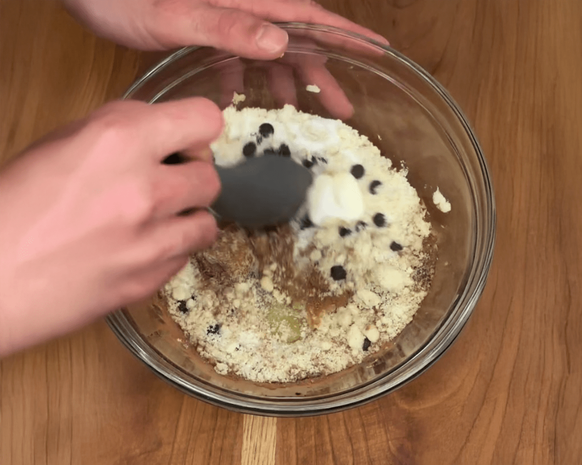 Low Calorie Chocolate Chip Brownie Bites