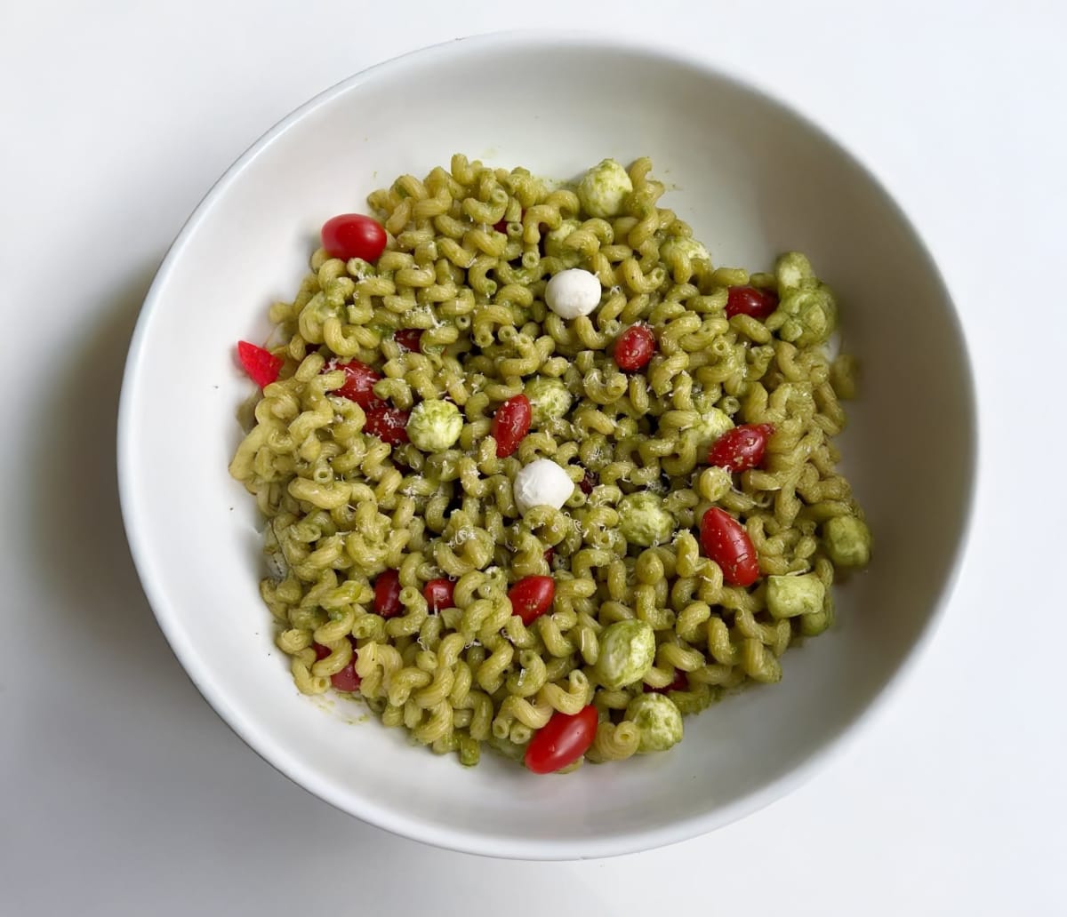 Pesto Caprese Pasta Salad