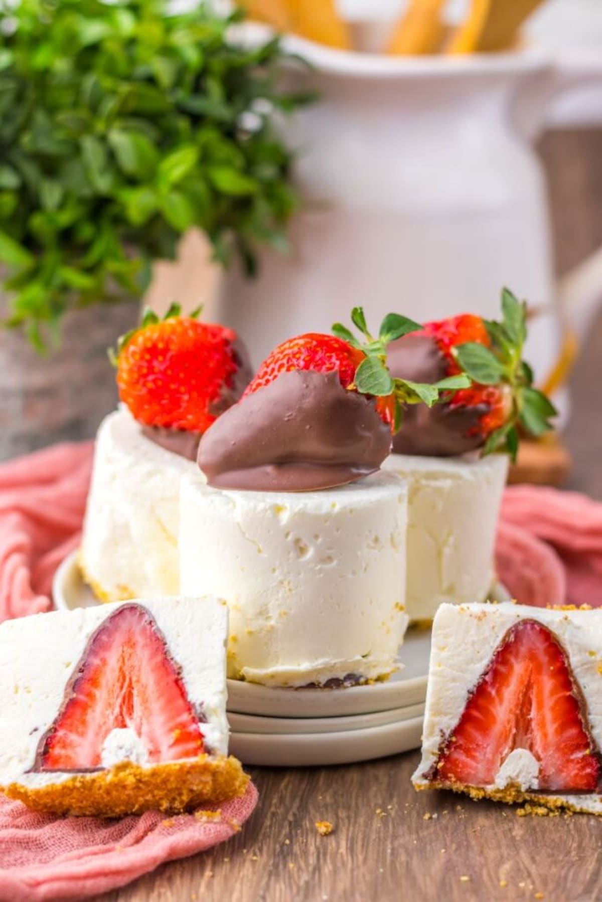 No-Bake Chocolate Strawberry Cheesecake
