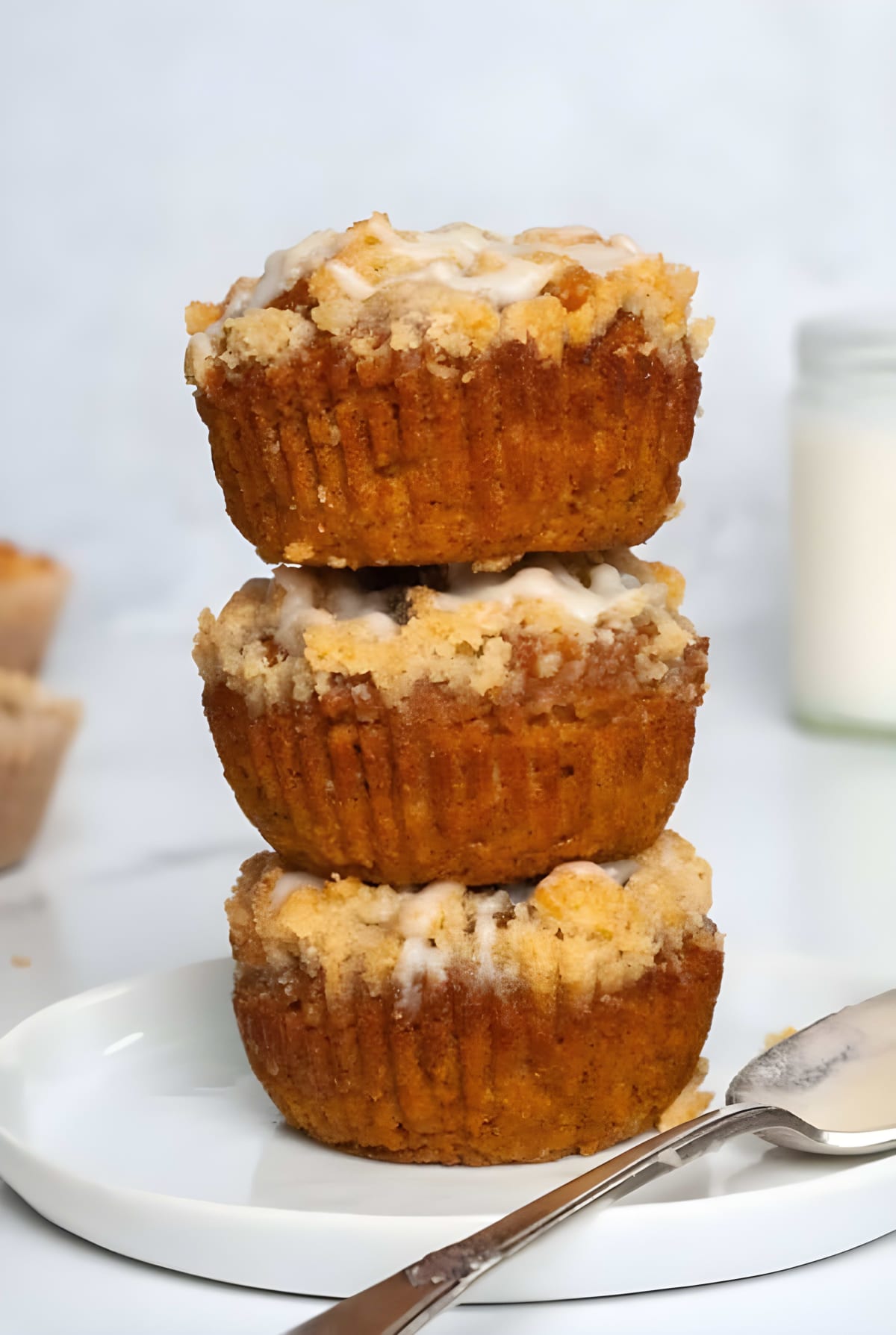 Paleo Pumpkin Muffins with Streusel Topping
