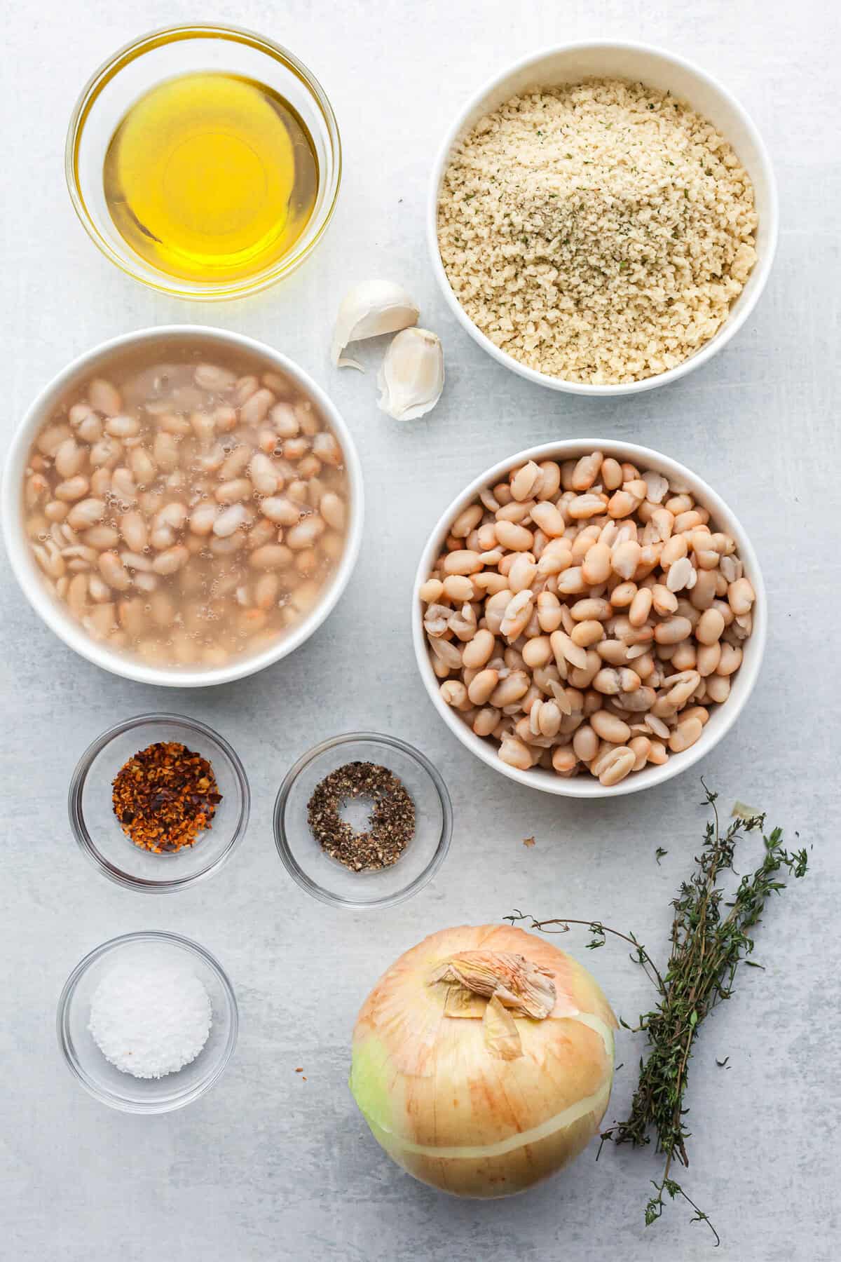 Creamy White Beans with Toasted Breadcrumbs