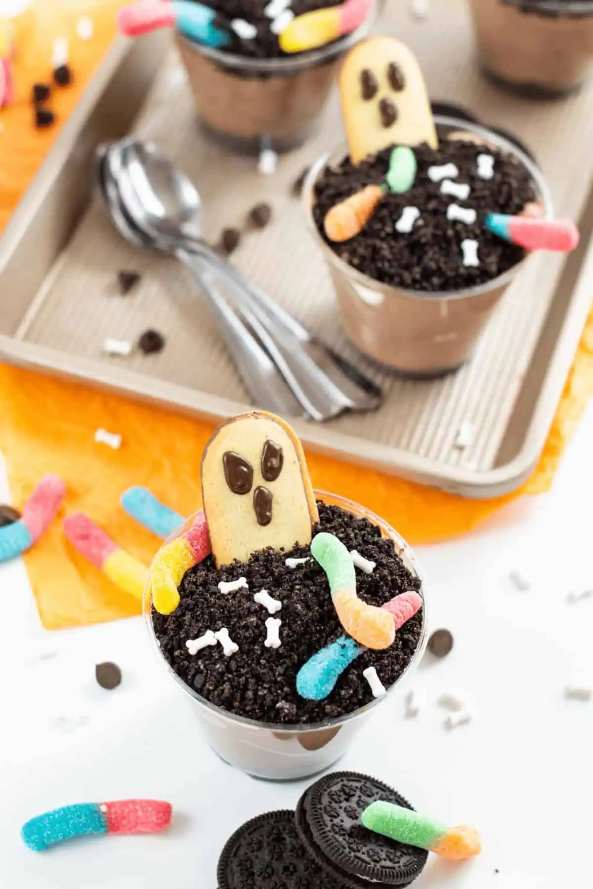 Halloween Dirt Pudding Cups