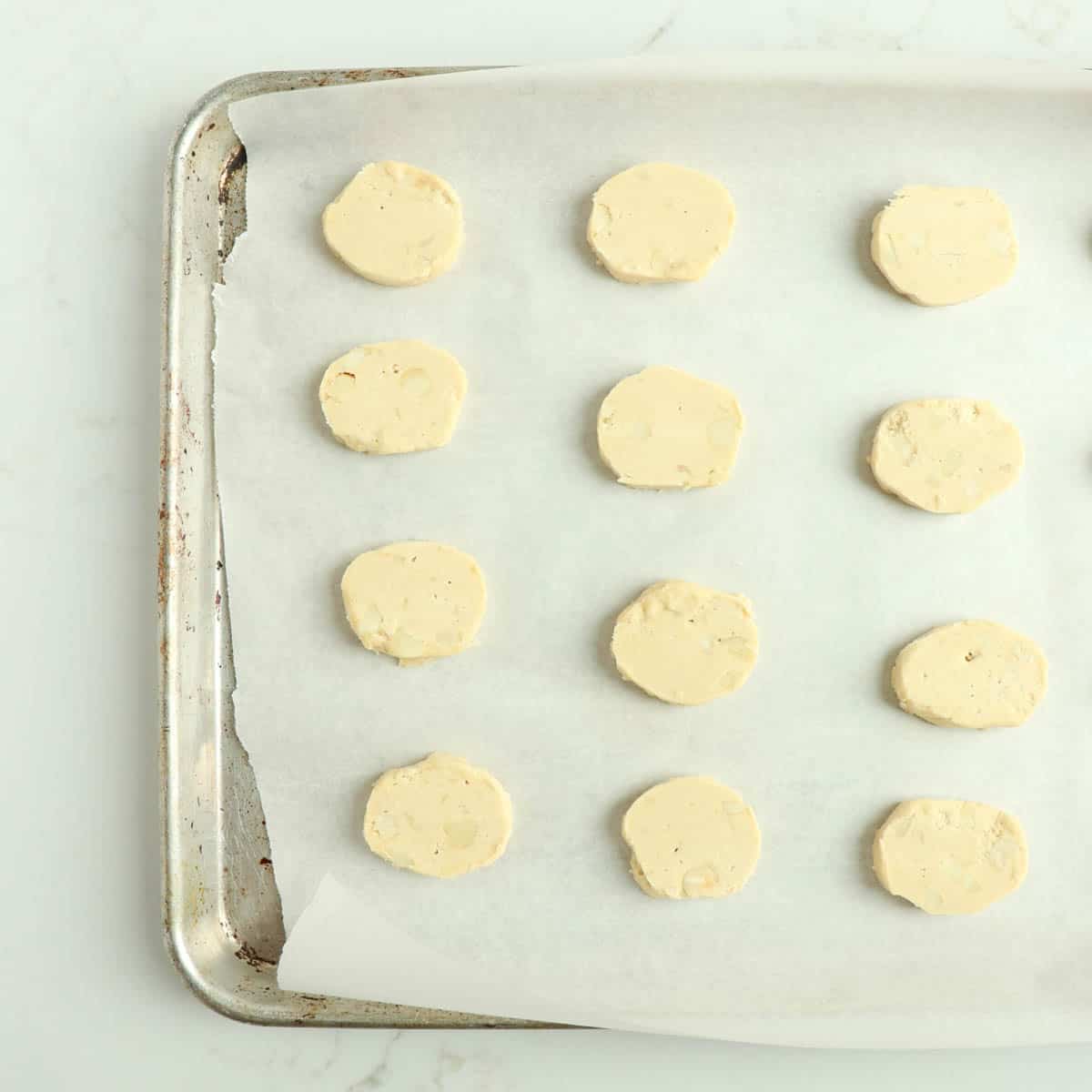Macadamia Nut Shortbread Cookies