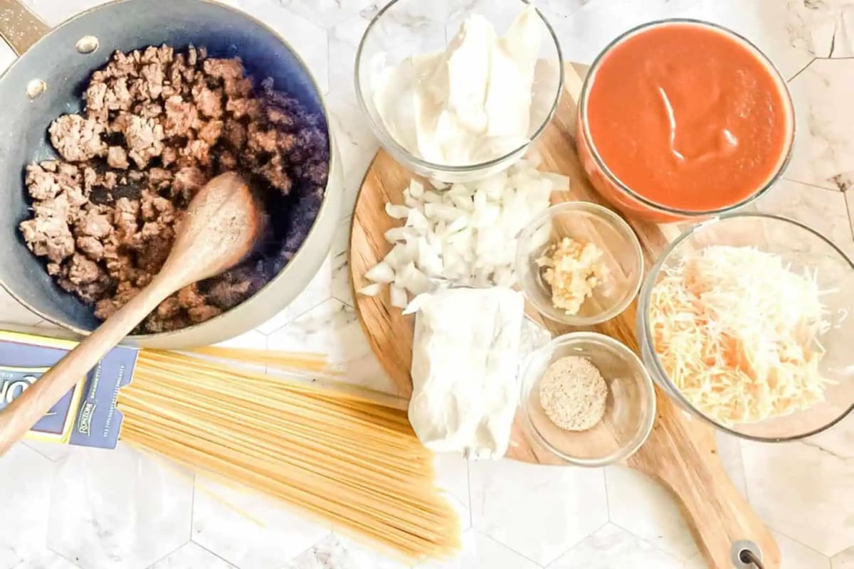 Cheesy Baked Spaghetti