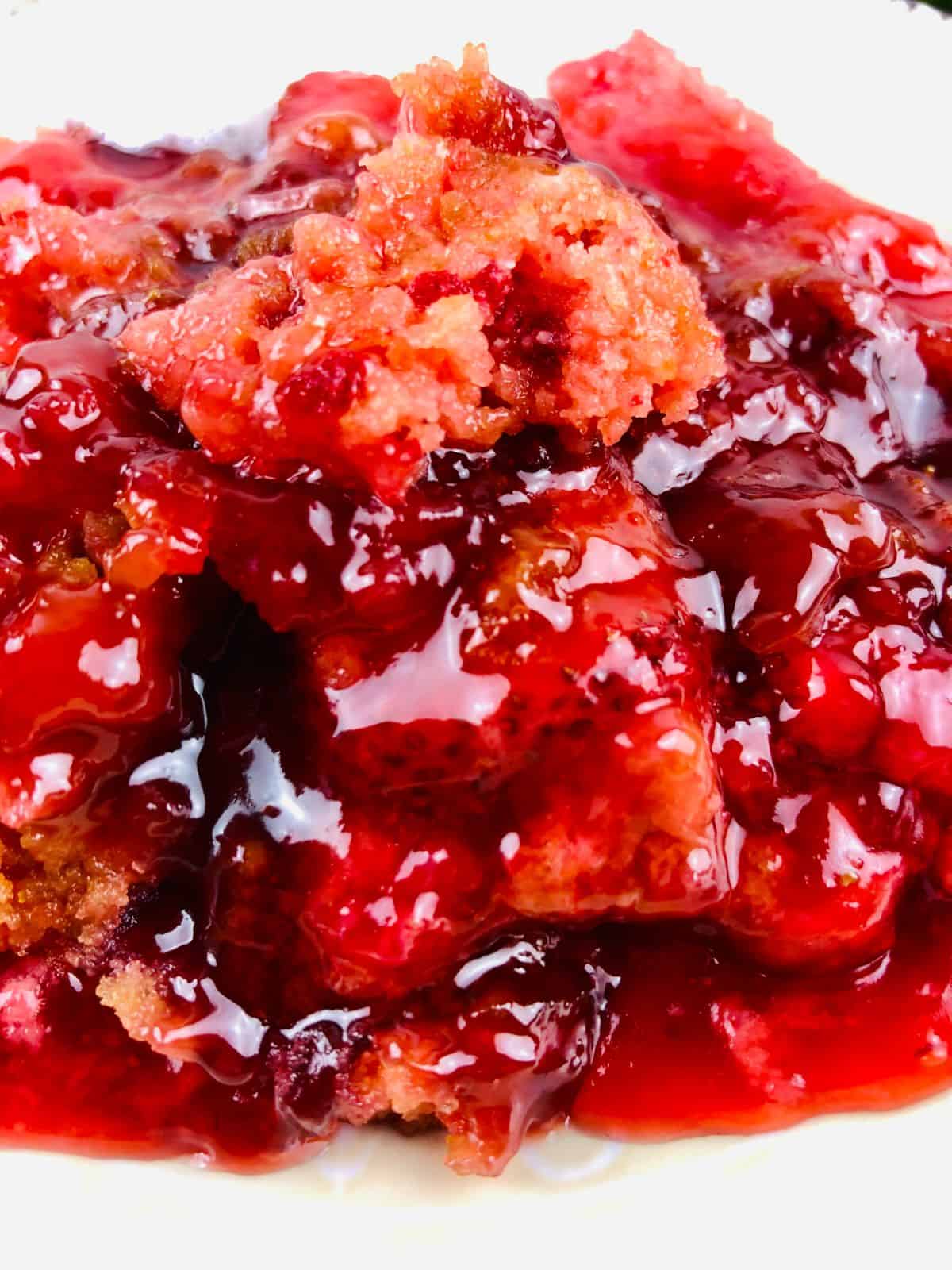 Crock Pot Strawberry Dump Cake