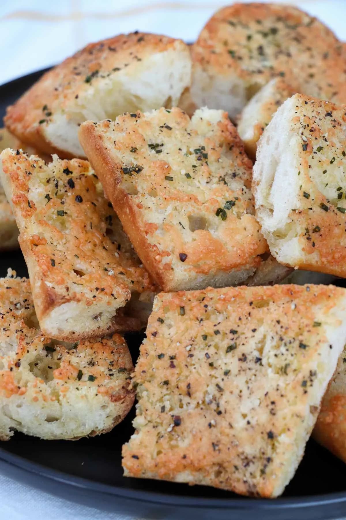 Easy Parmesan Cheese Bread with Chives and Black Pepper