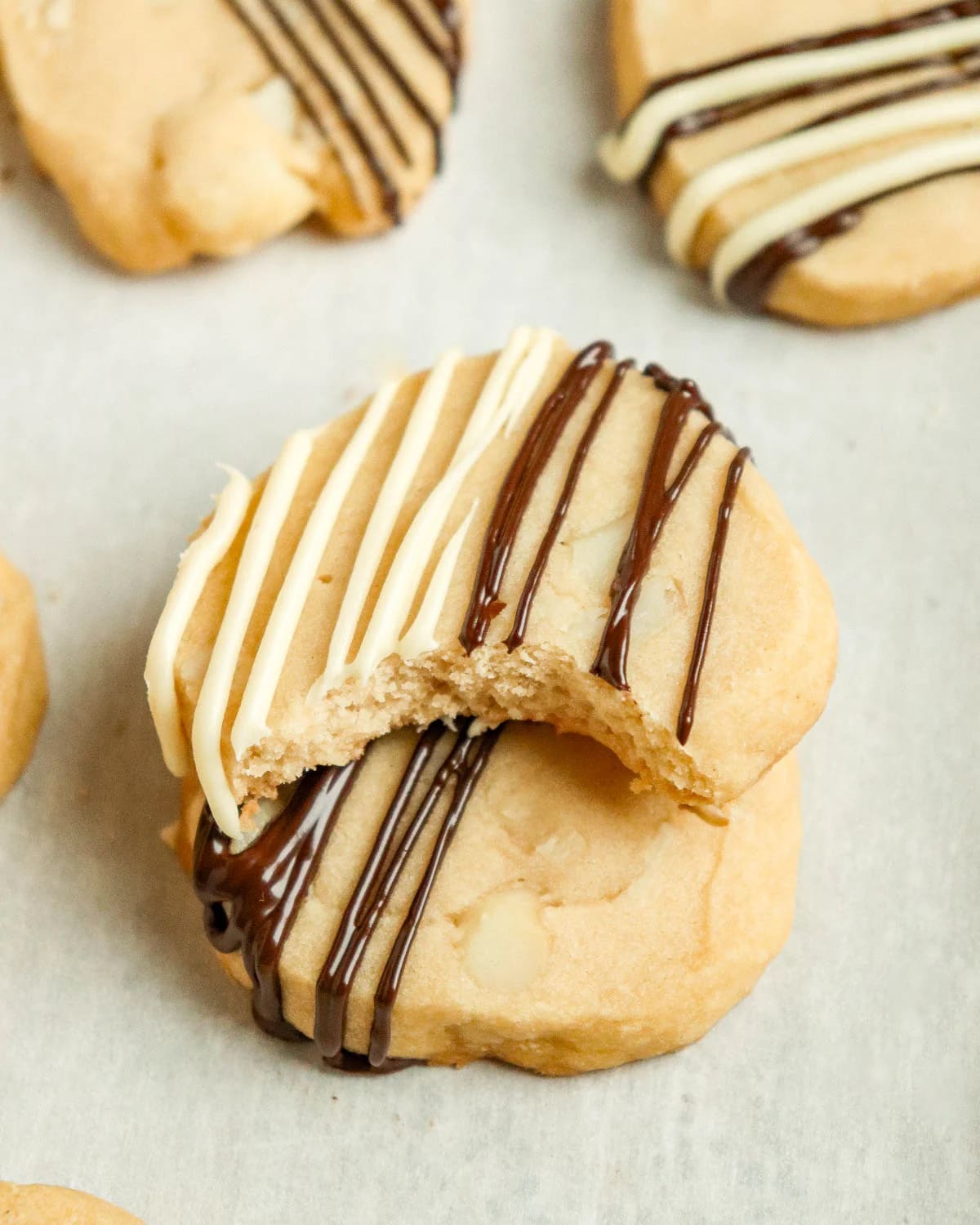 Macadamia Nut Shortbread Cookies