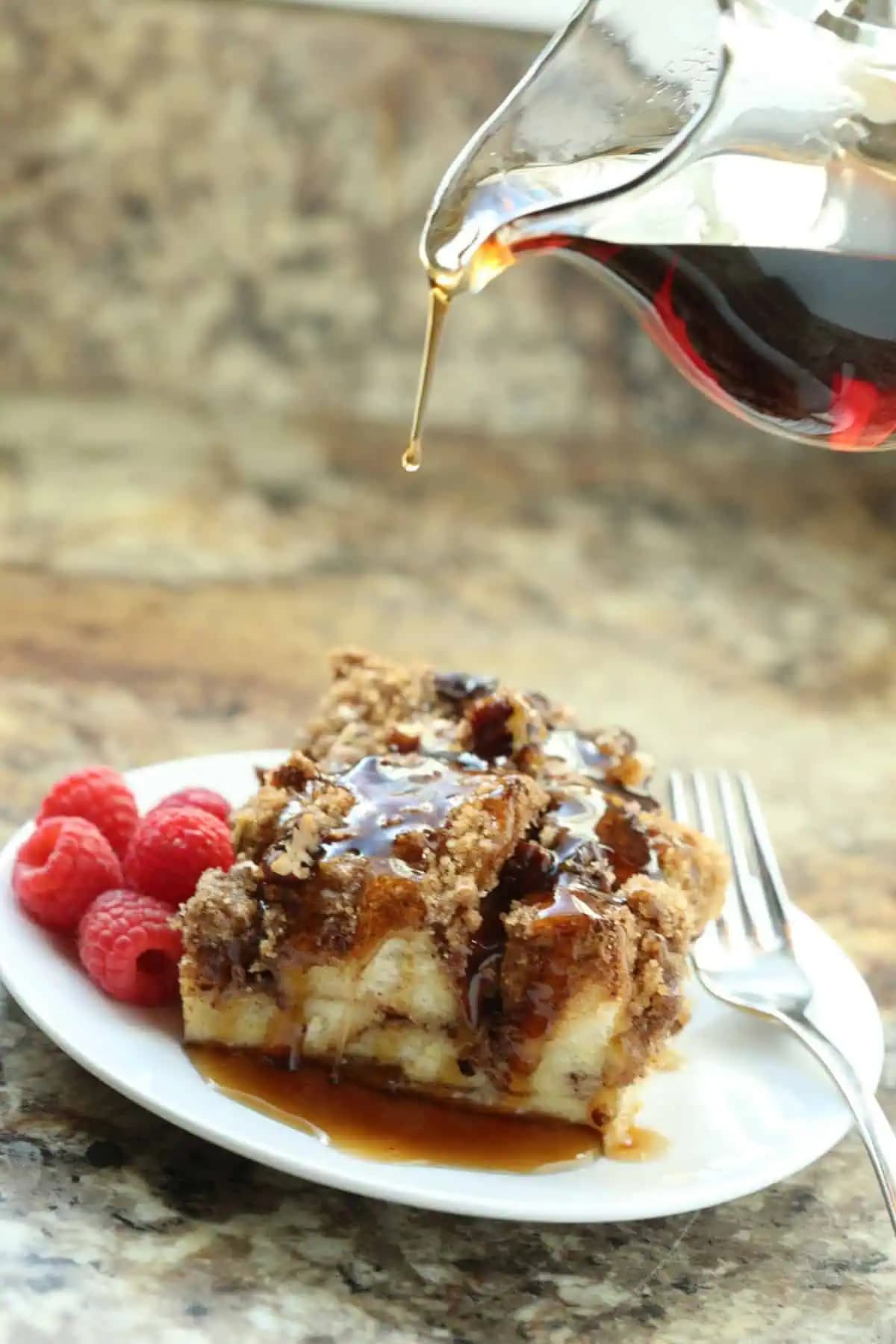 Cinnamon Roll French Toast Bake with Streusel Topping