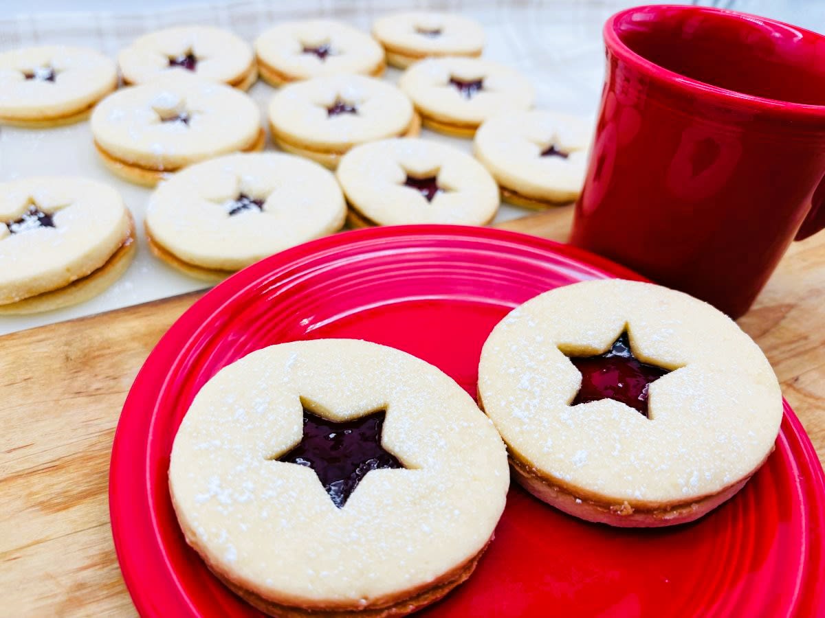 Raspberry Linzer Cookies