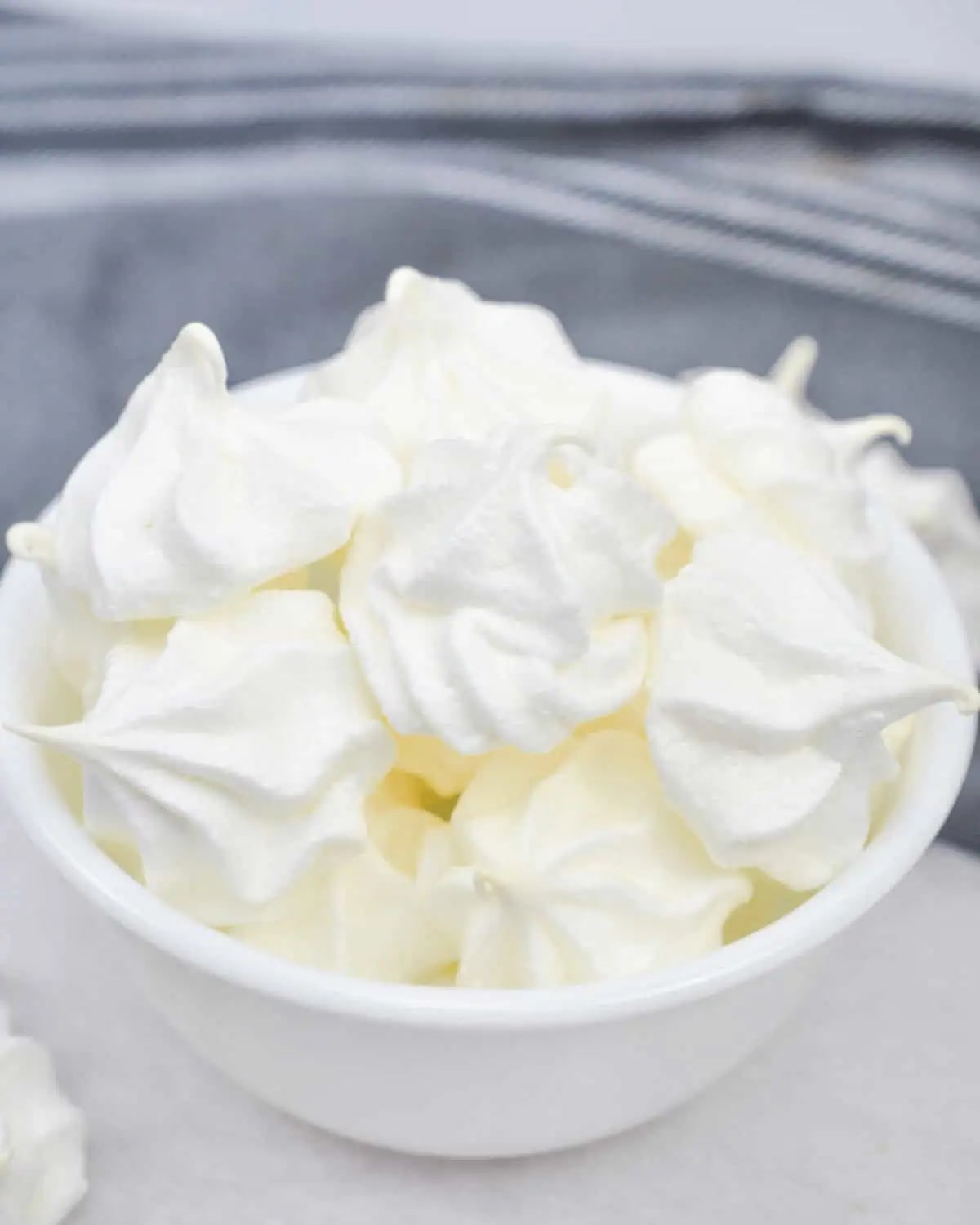 Meringue Christmas Cookies