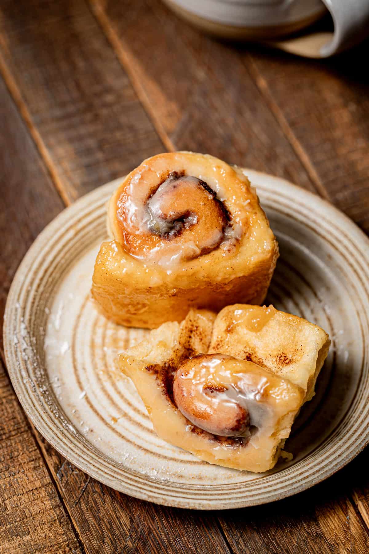 Mini Cinnamon Rolls with Heavy Cream