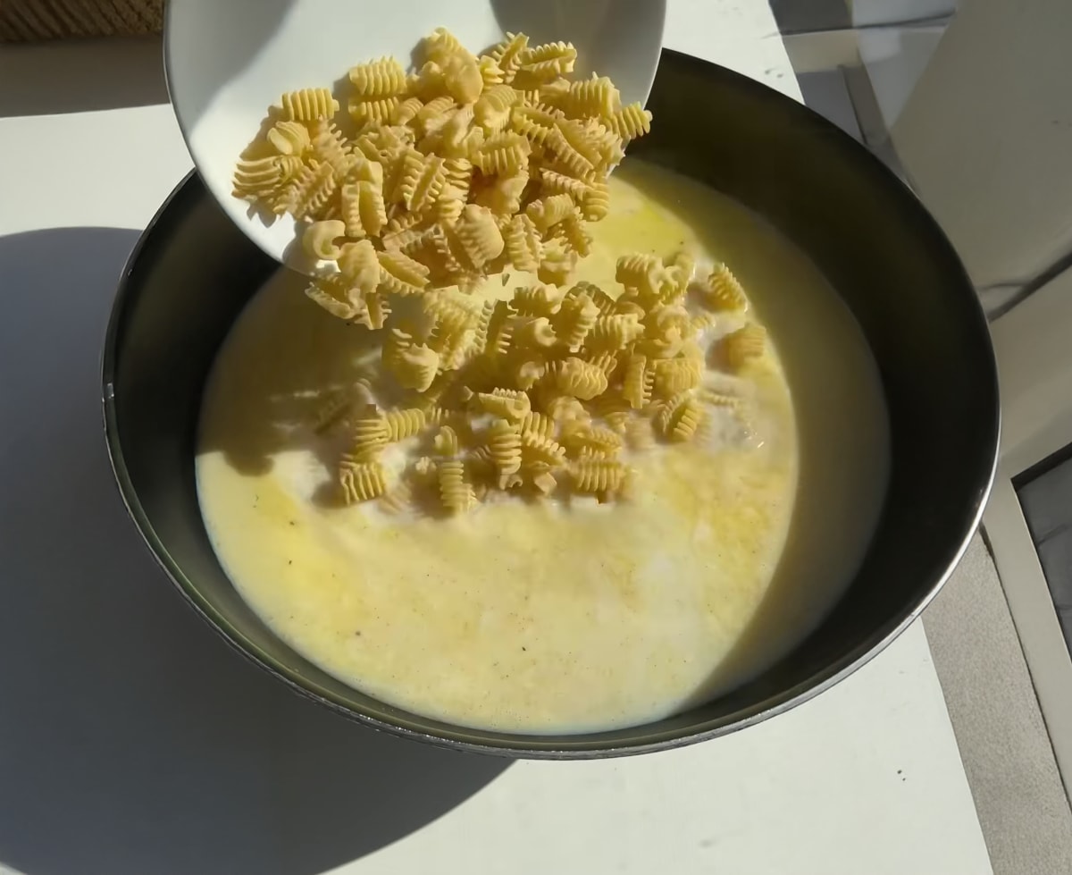 One Pot Cheddar Mac & Cheese