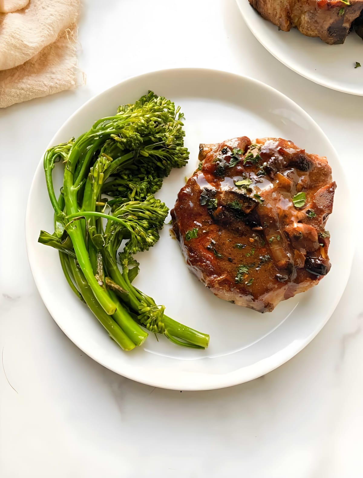 Whole30 Balsamic Pork Chops