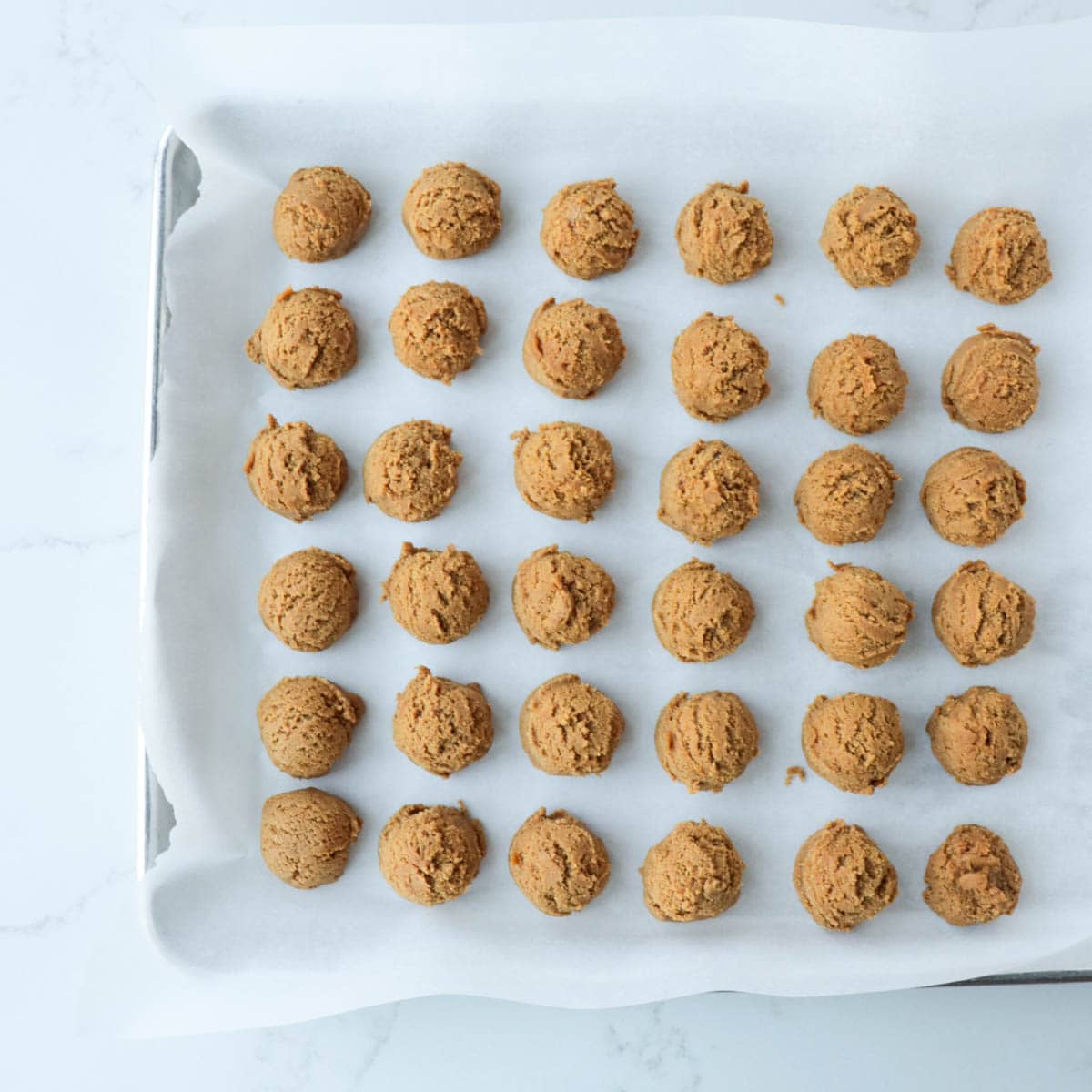 Gingerbread Crinkle Cookies