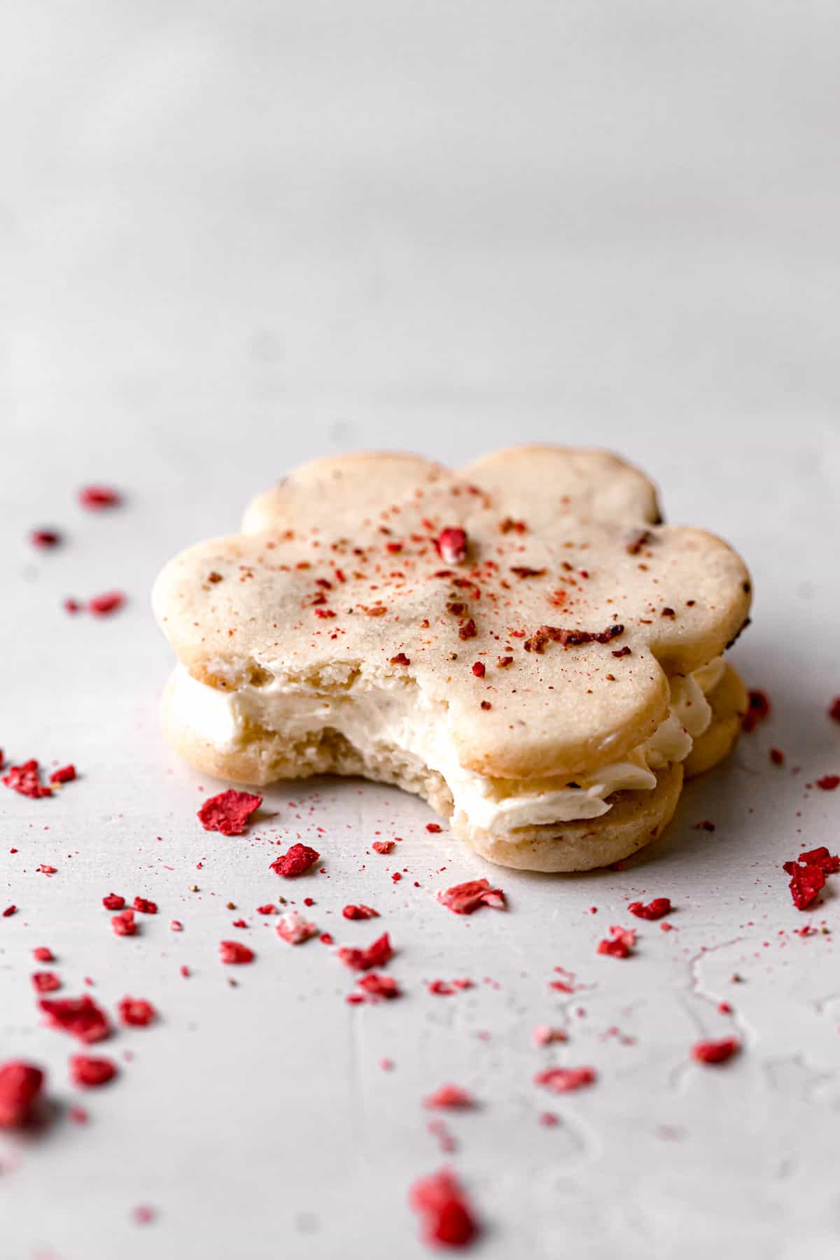 Strawberry Cheesecake Cookies