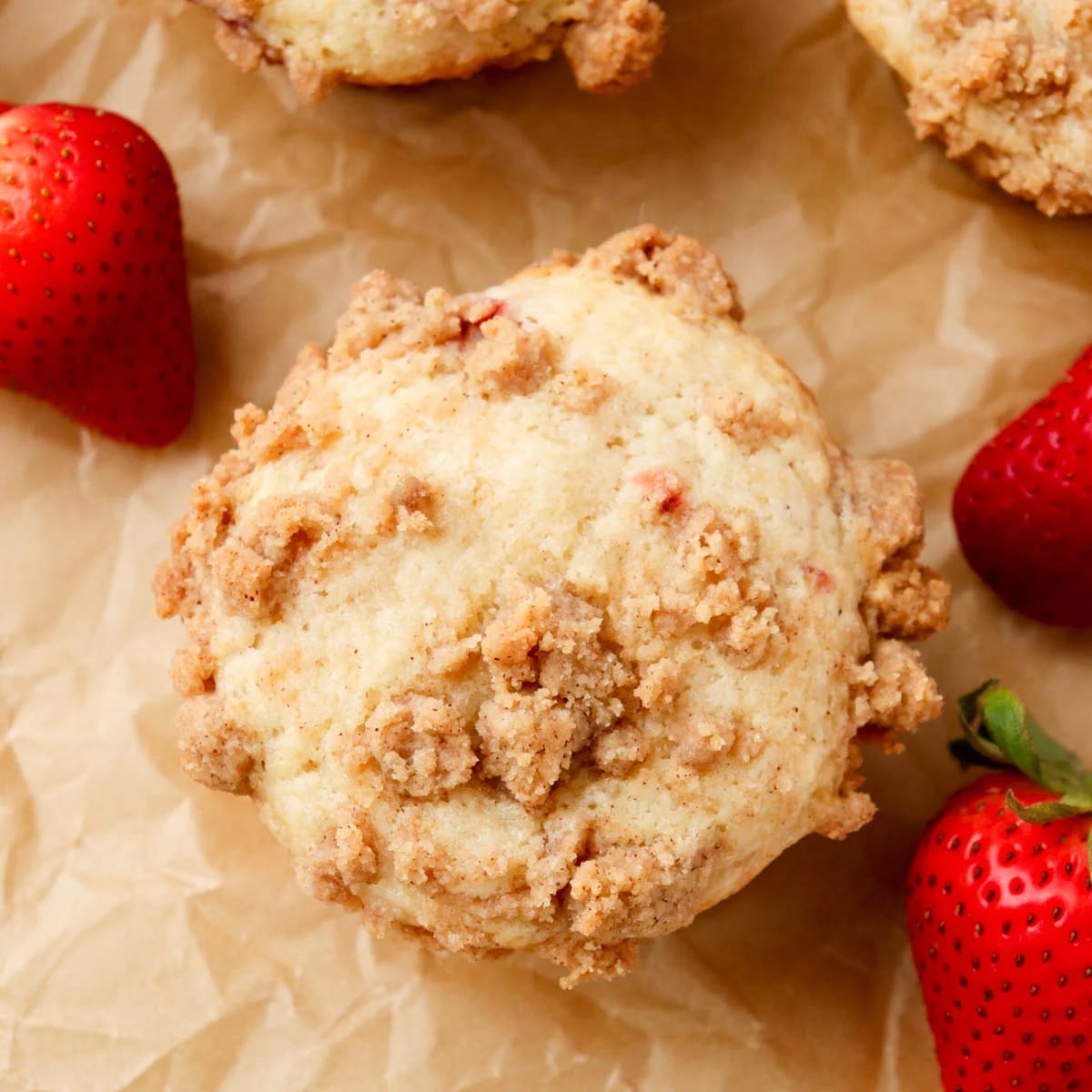Strawberry Rhubarb Muffins with Streusel Topping