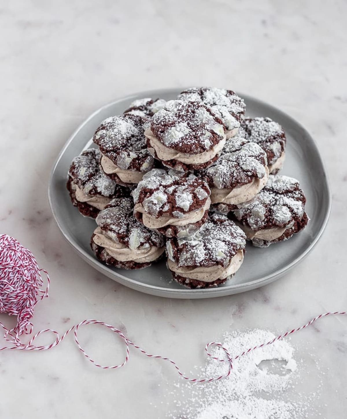 Mocha Crinkle Cookie Sandwiches With Hazelnut-Mascarpone Filling