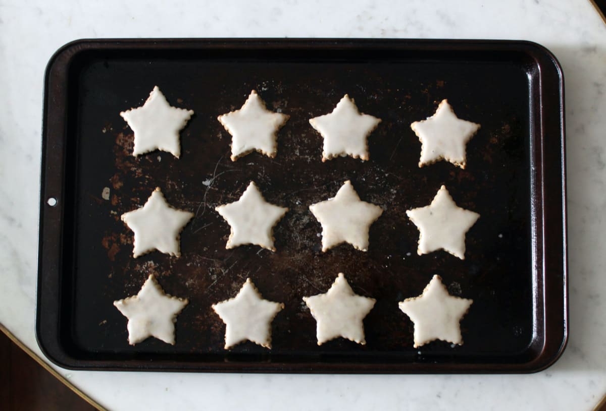 Pistachio Zimtsterne (Cinnamon Stars)