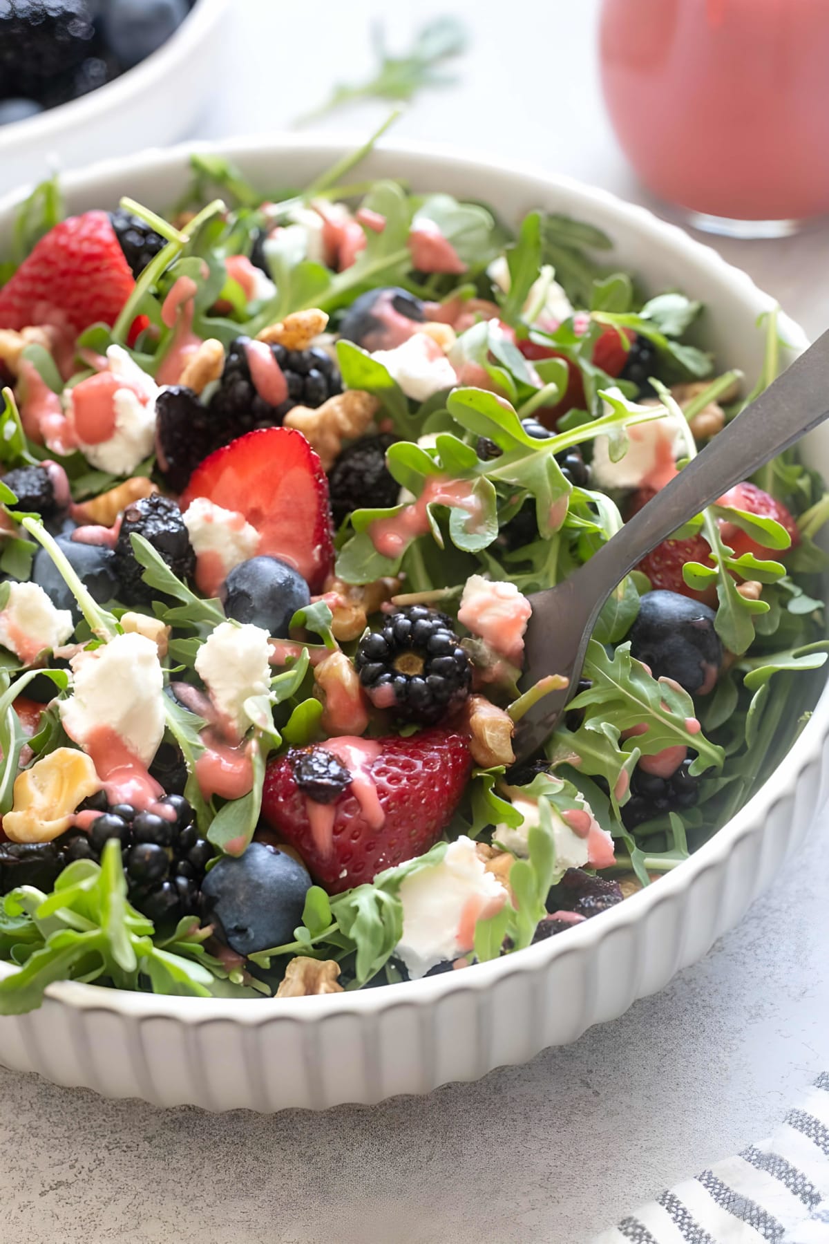 Berry Arugula Salad with Goat Cheese