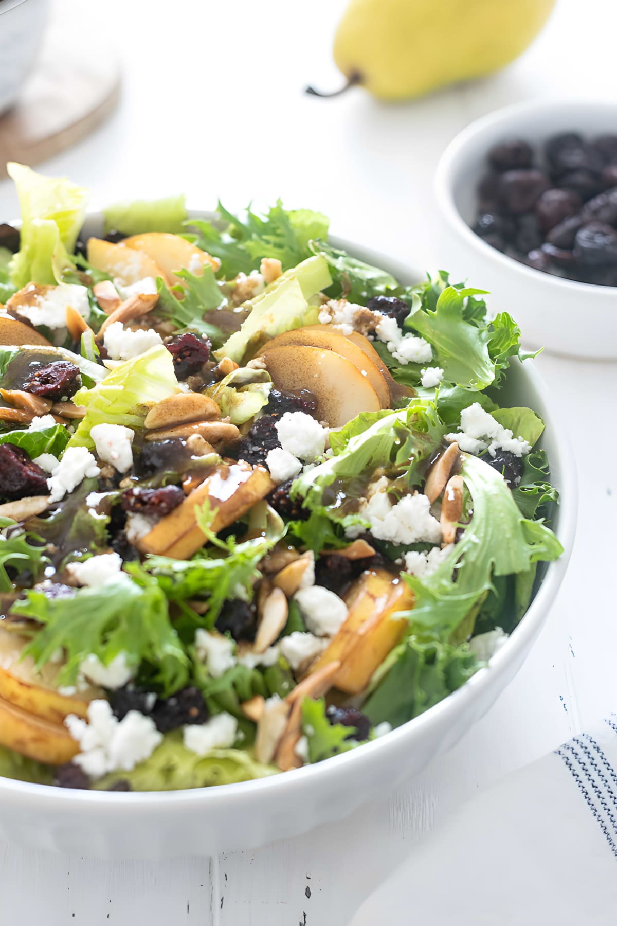 Pear Salad with Feta and Cranberries