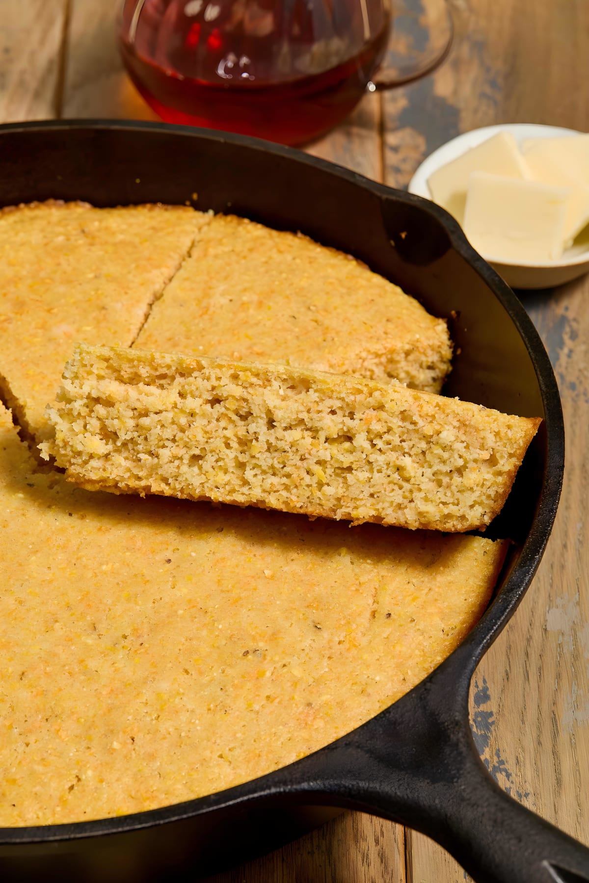 Easy Skillet Cornbread Recipe