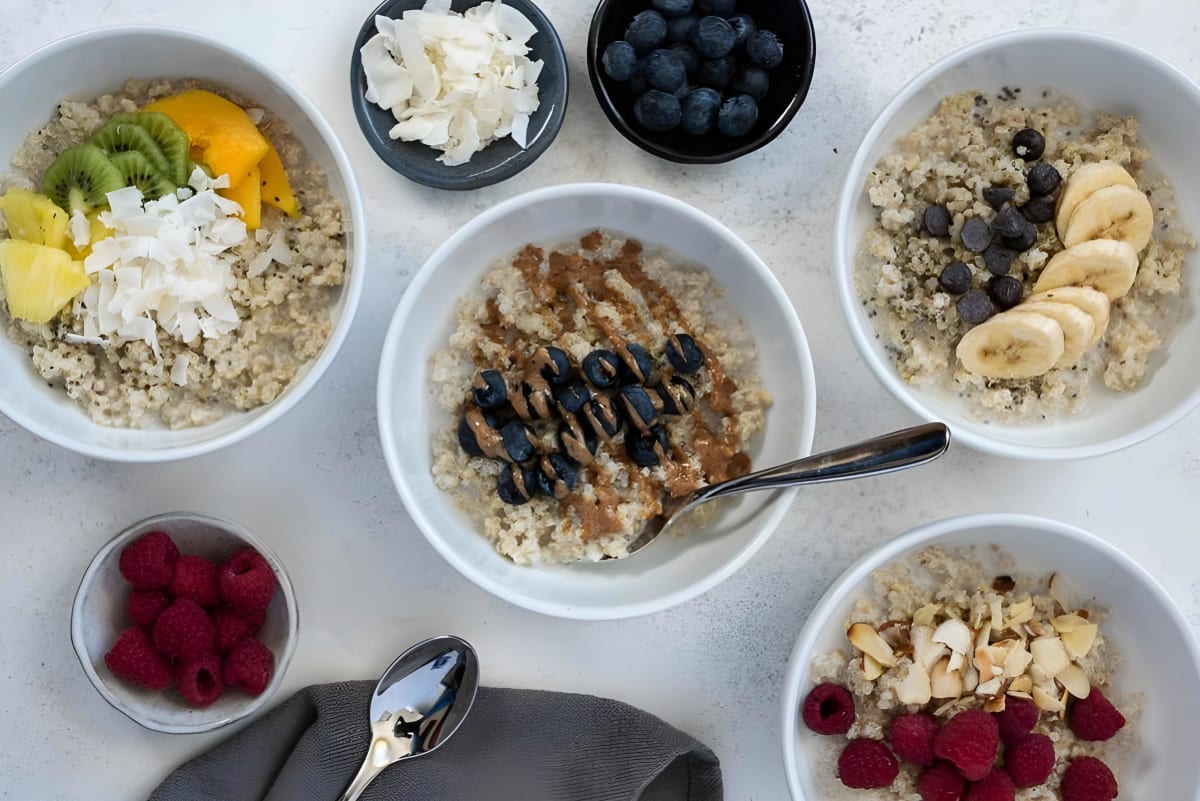 Quinoa Oatmeal Breakfast Bowls