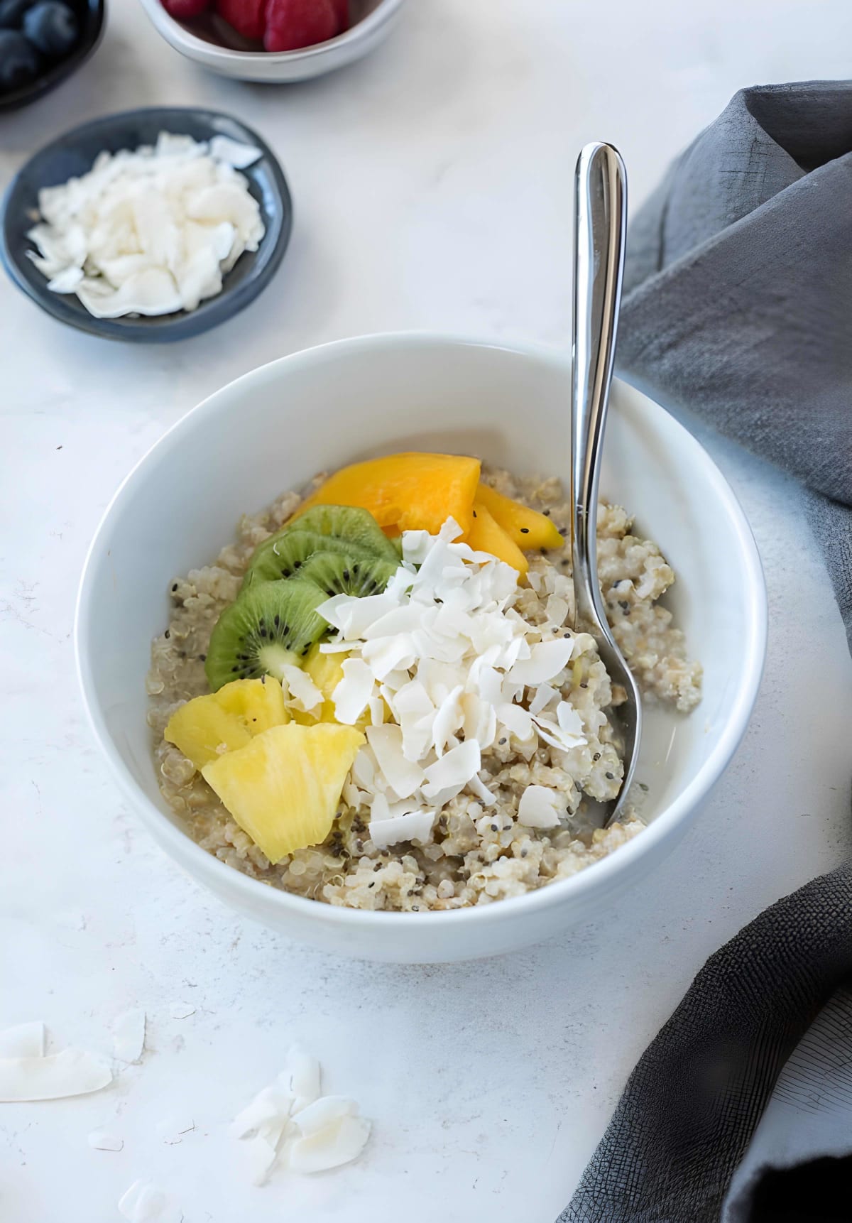 Quinoa Oatmeal Breakfast Bowls